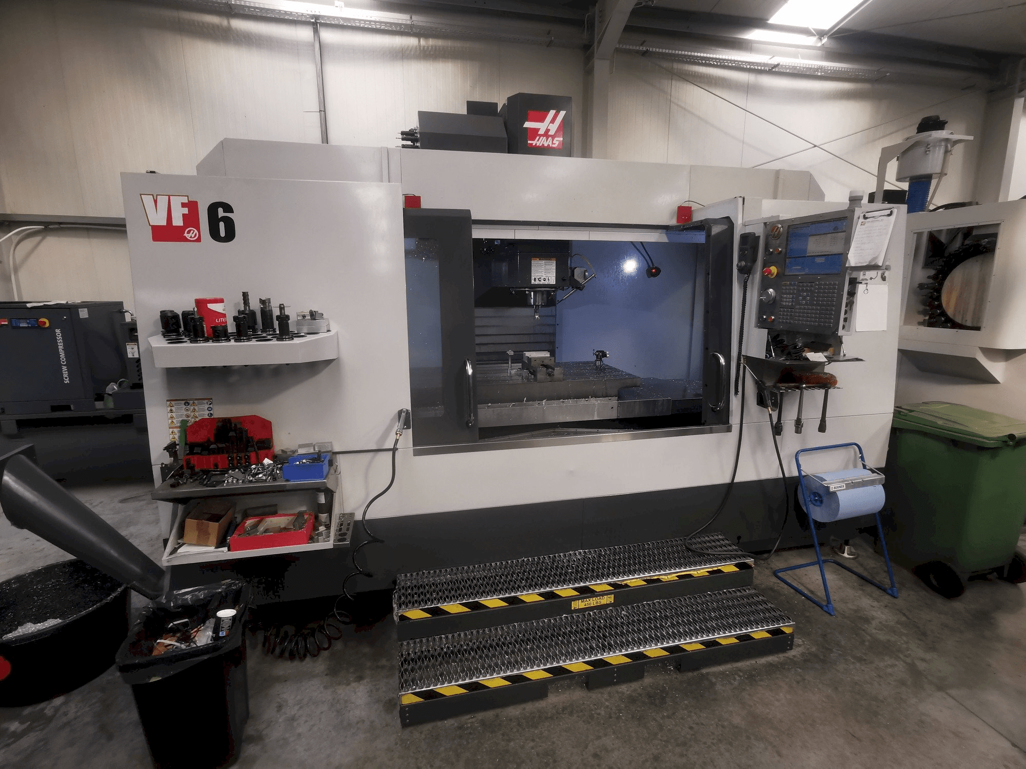 Masina HAAS VF-6/40 eestvaade