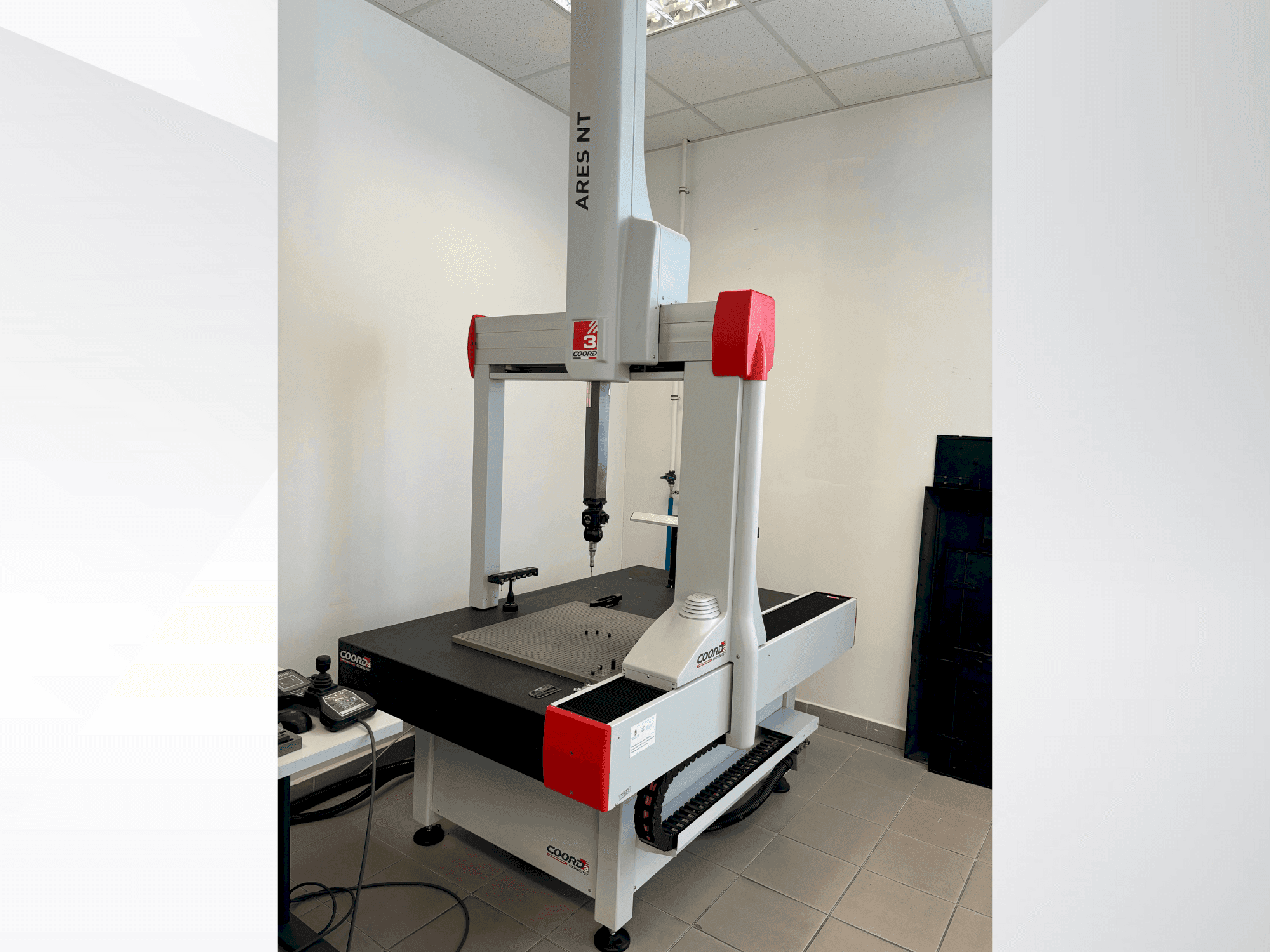 Masina Coord3 ARES NT eestvaade