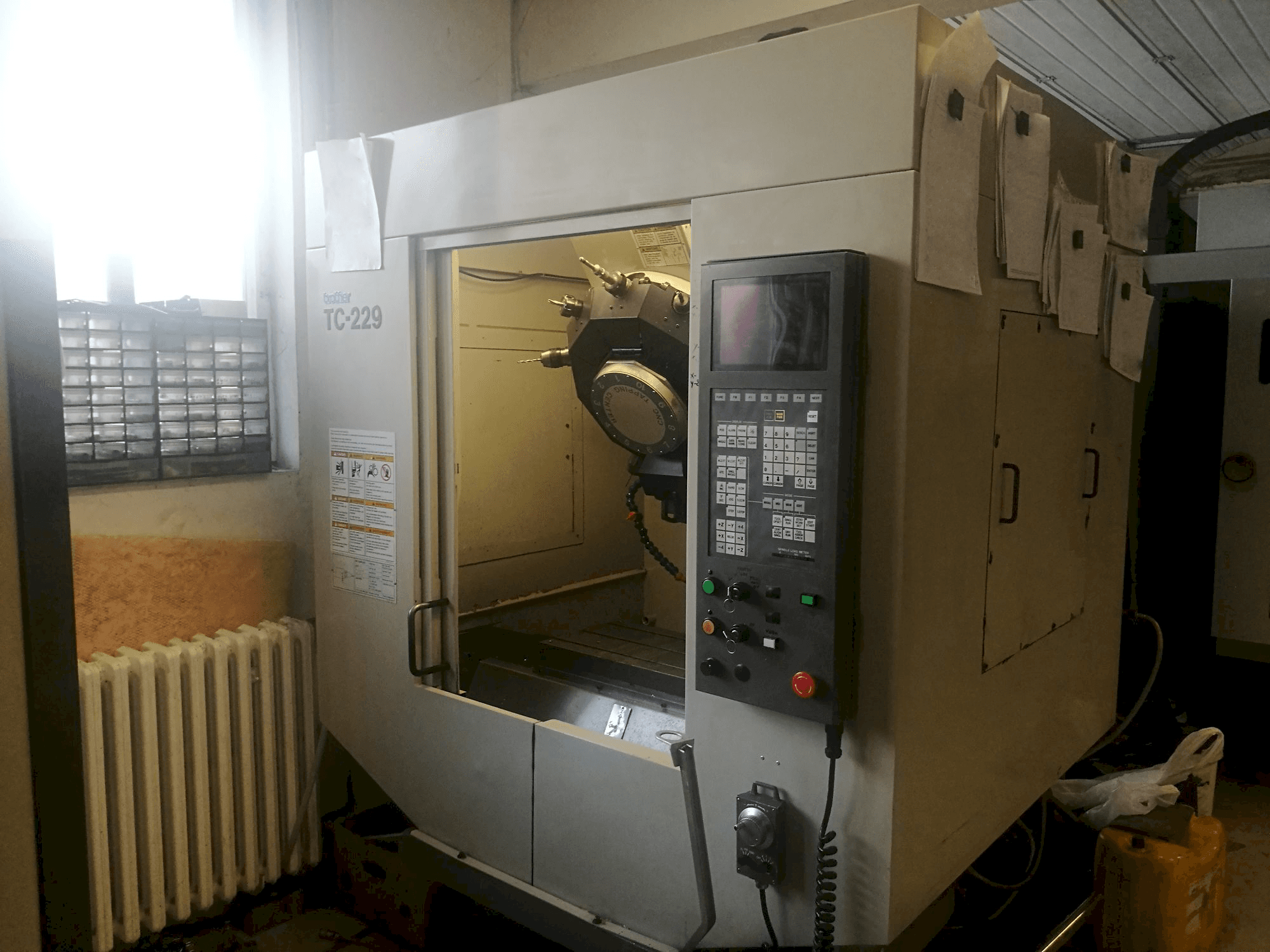 Masina Brother TC 229 eestvaade