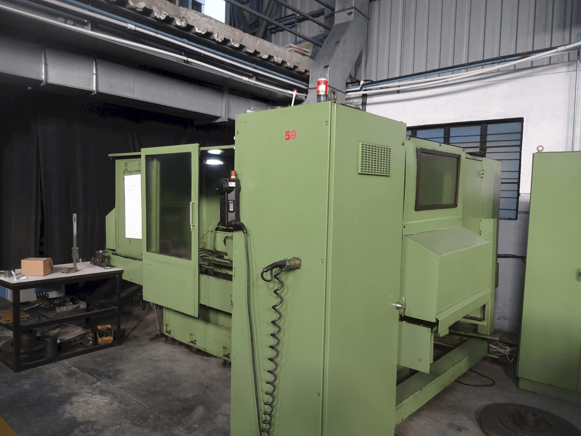 Masinavaade LIVNIKA KIKINDA AAFD-63045CNC vasakult