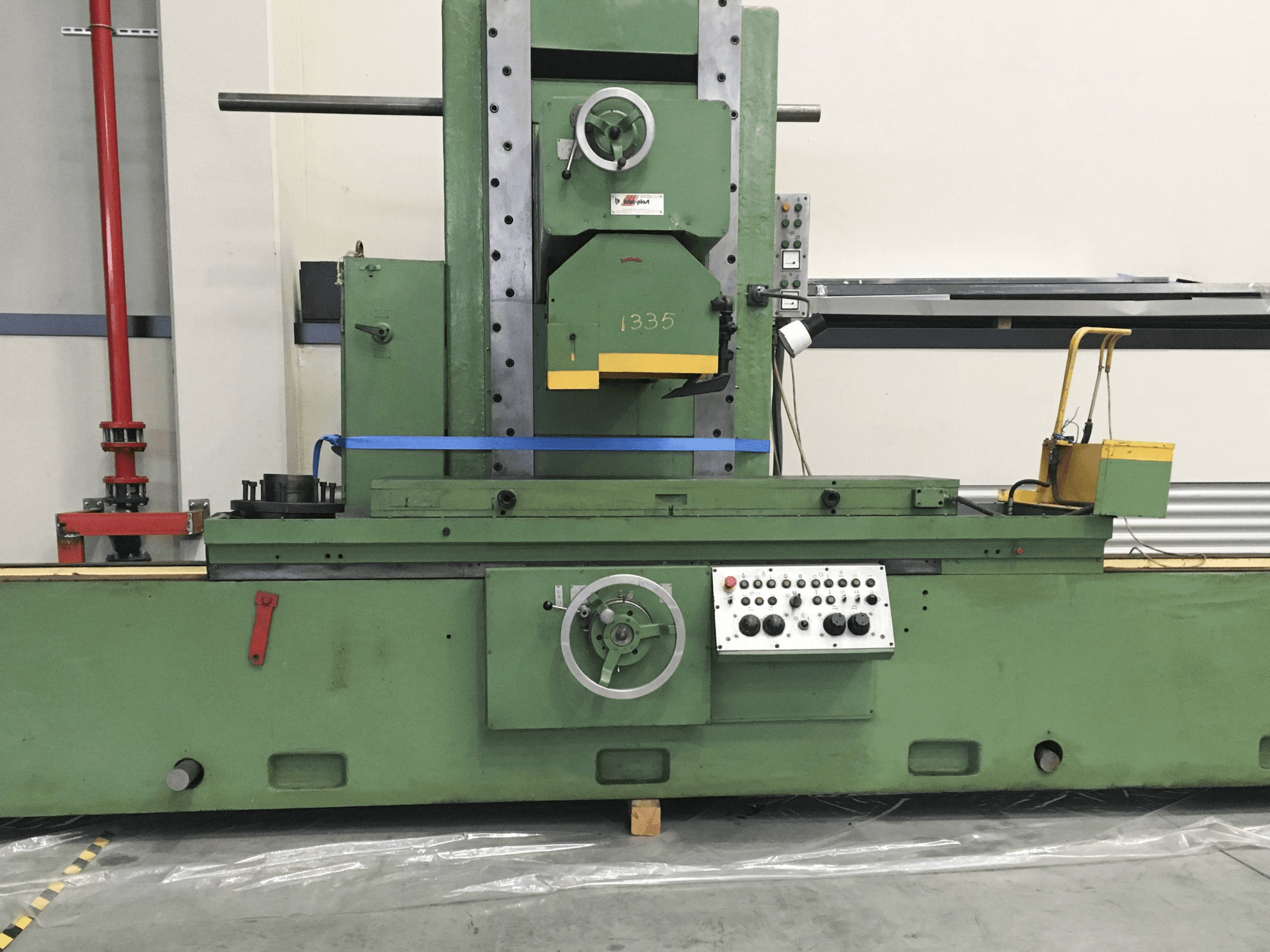 Masina Inter-plast 3 D 725 eestvaade