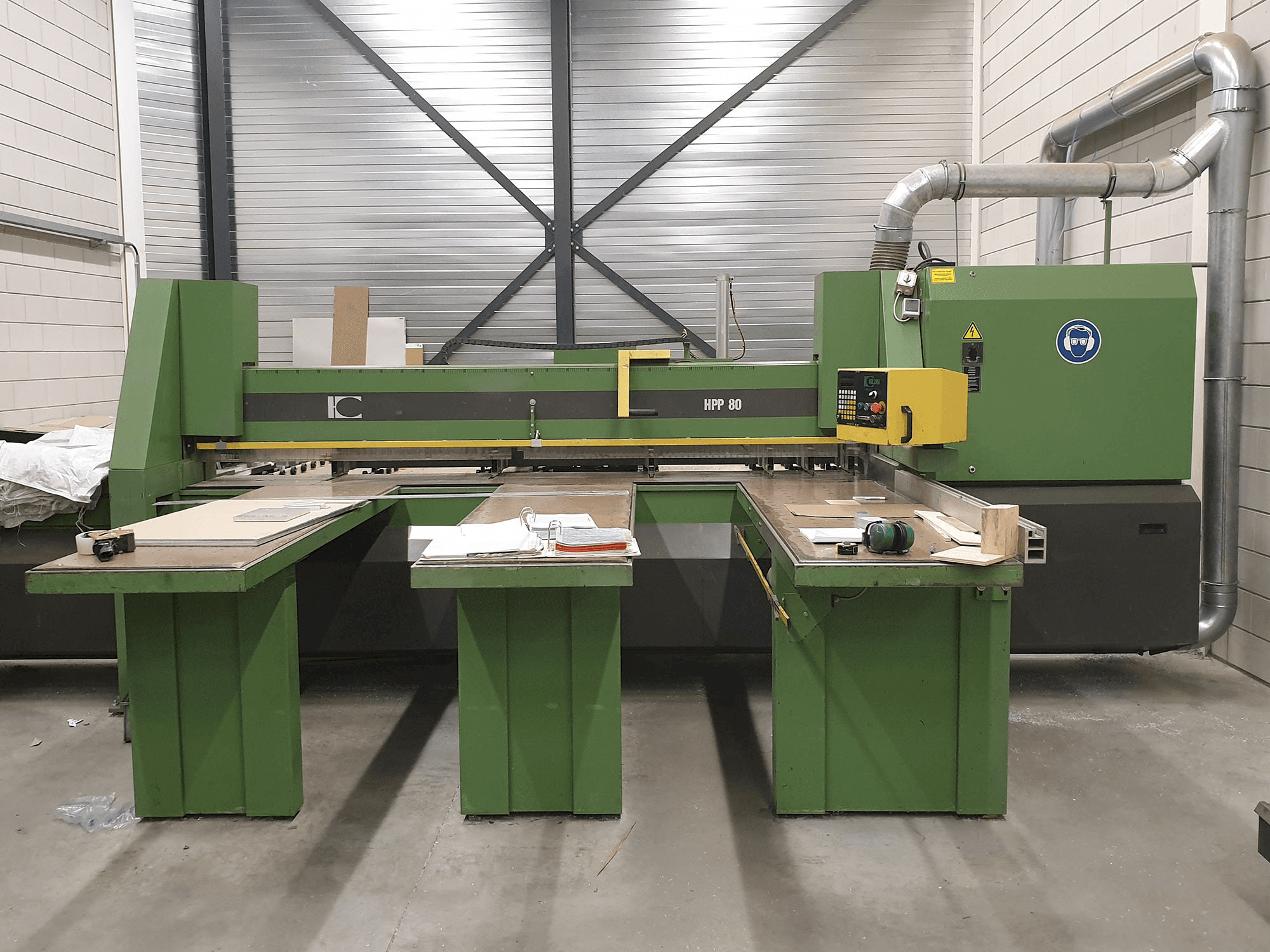 Masina HOLZMA HPP 80/32 eestvaade