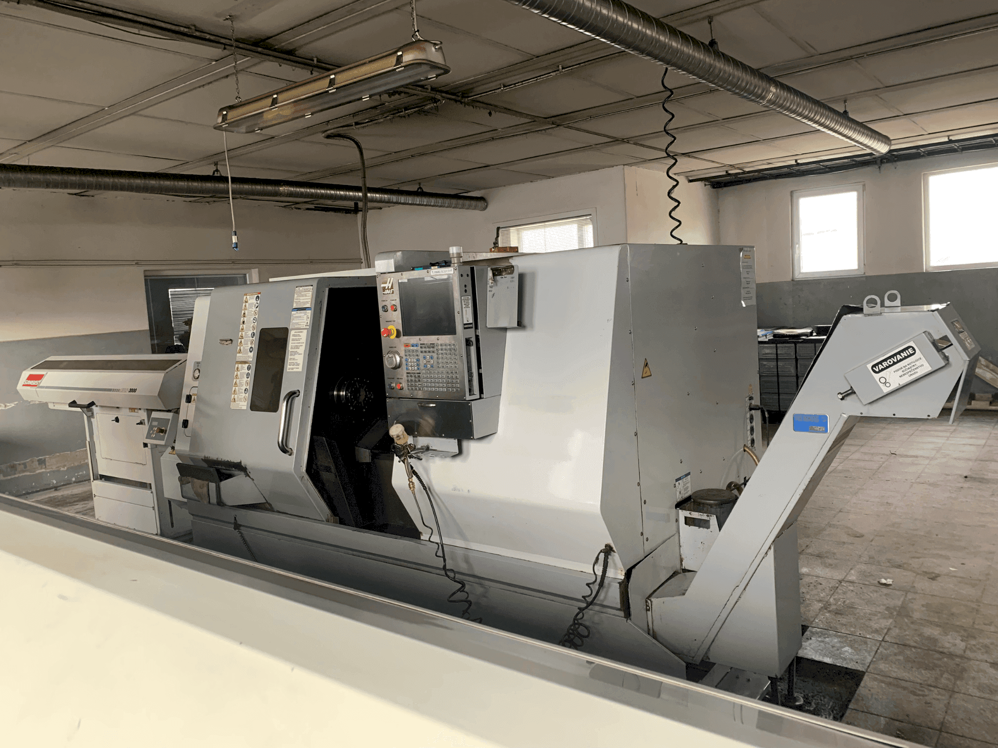 Masina HAAS SL-30TBHE eestvaade
