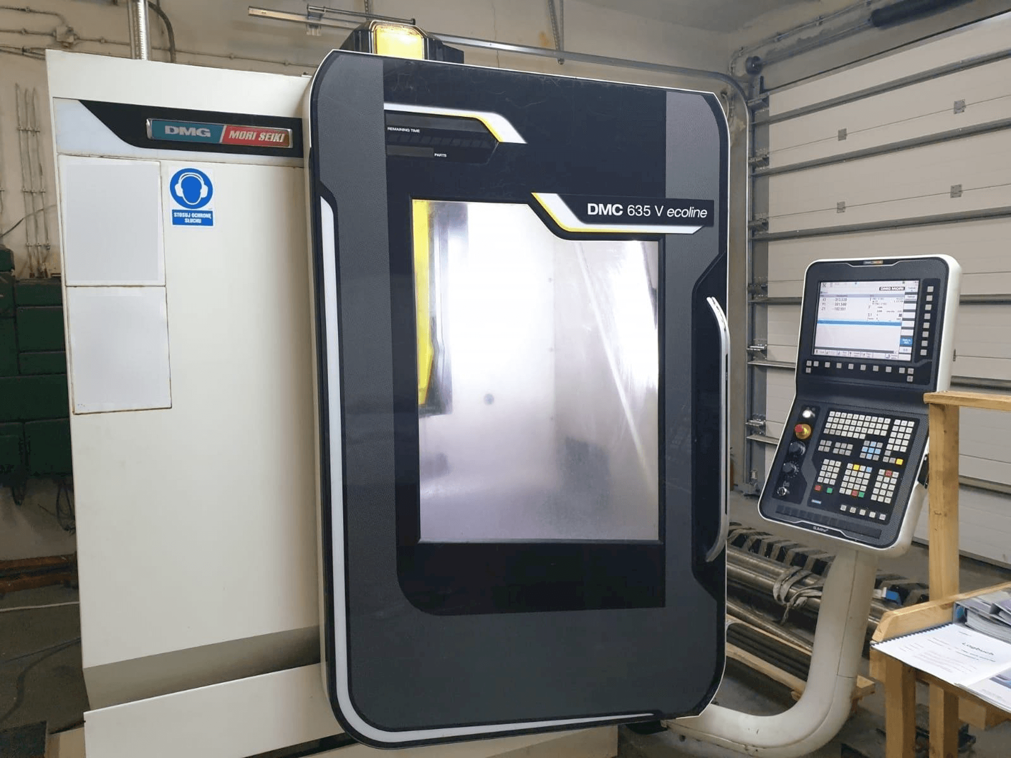 Masina DMG DMC 635 V ecoline eestvaade