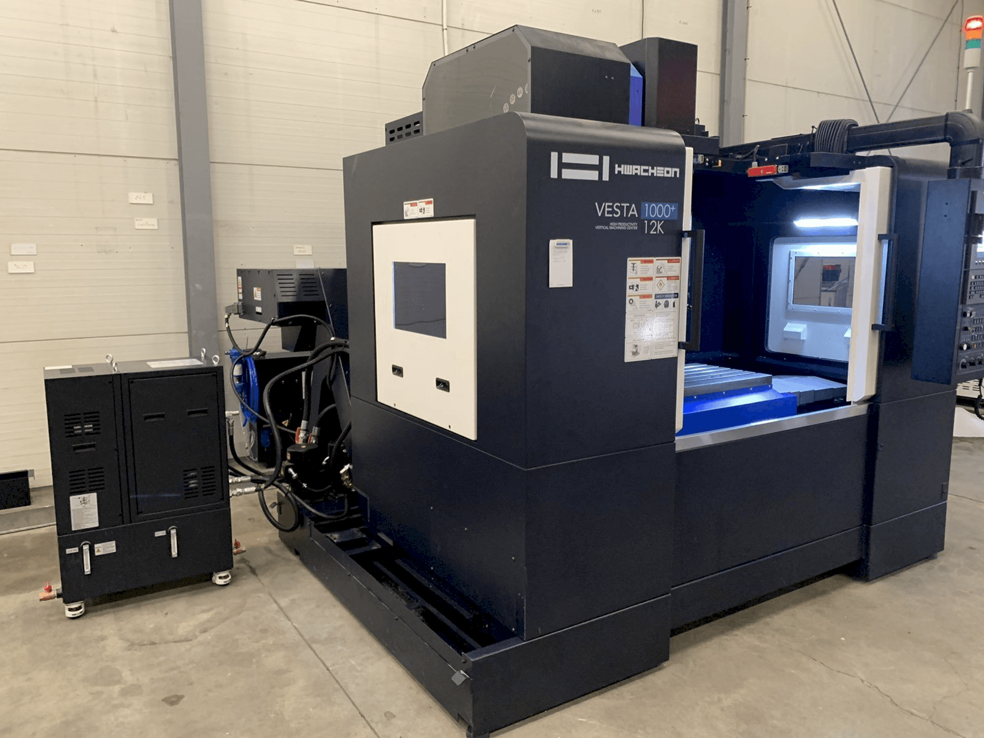 Masina HWACHEON VESTA-1000+ eestvaade