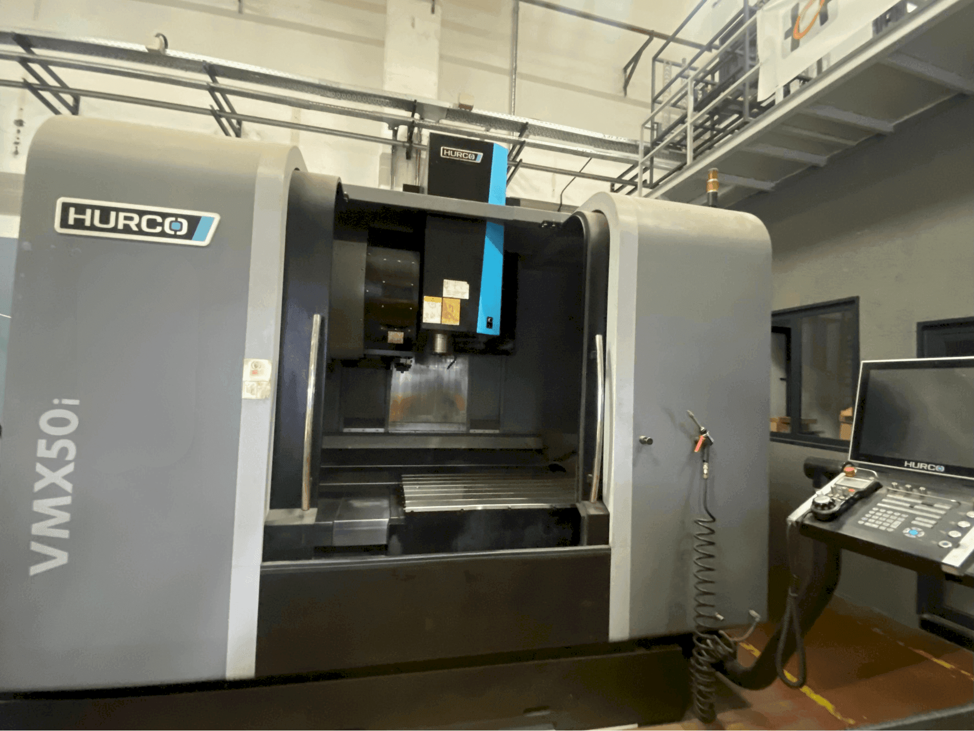 Masina Hurco VMX50i eestvaade