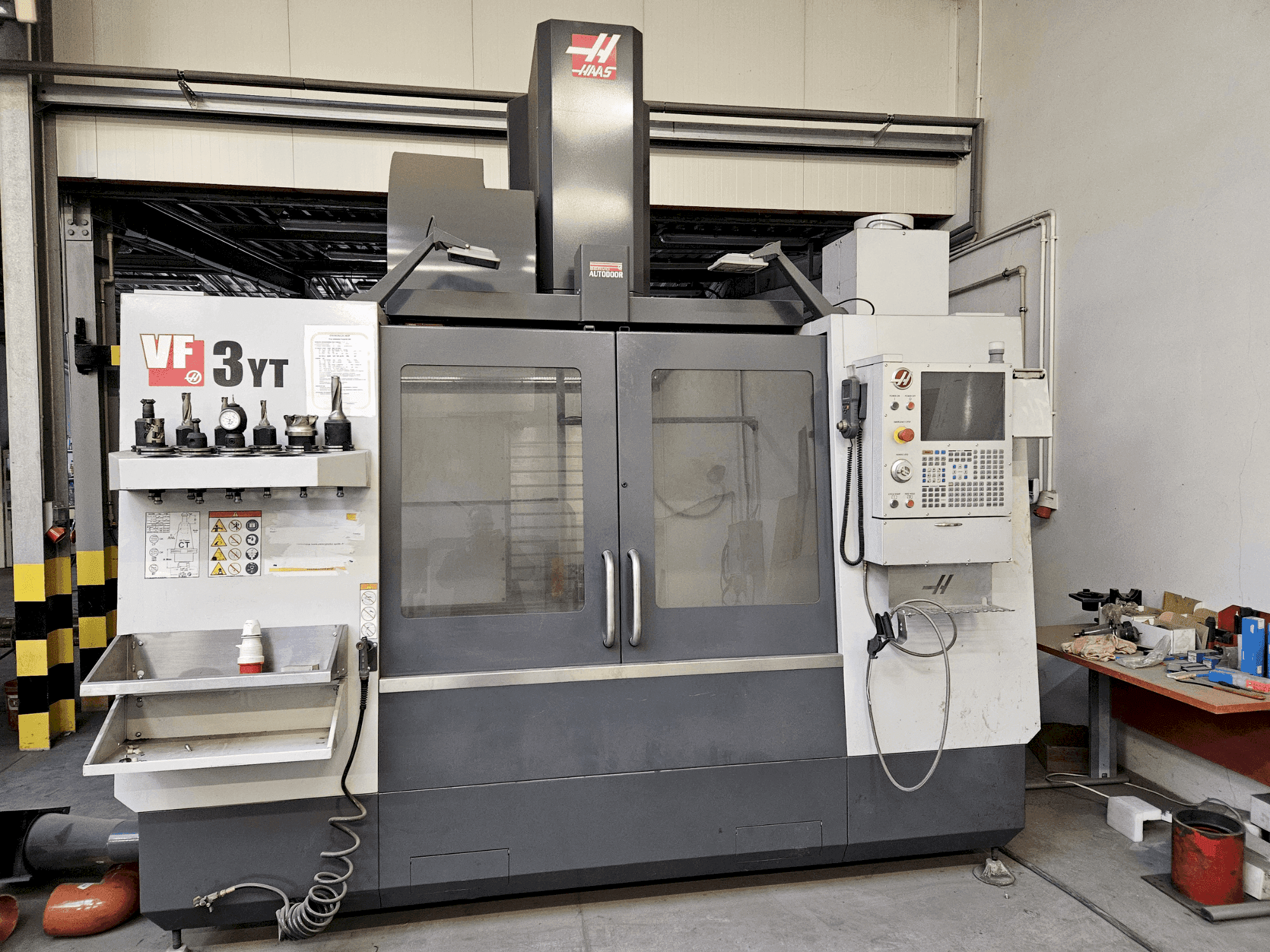 Masina HAAS VF-3YT/50 eestvaade