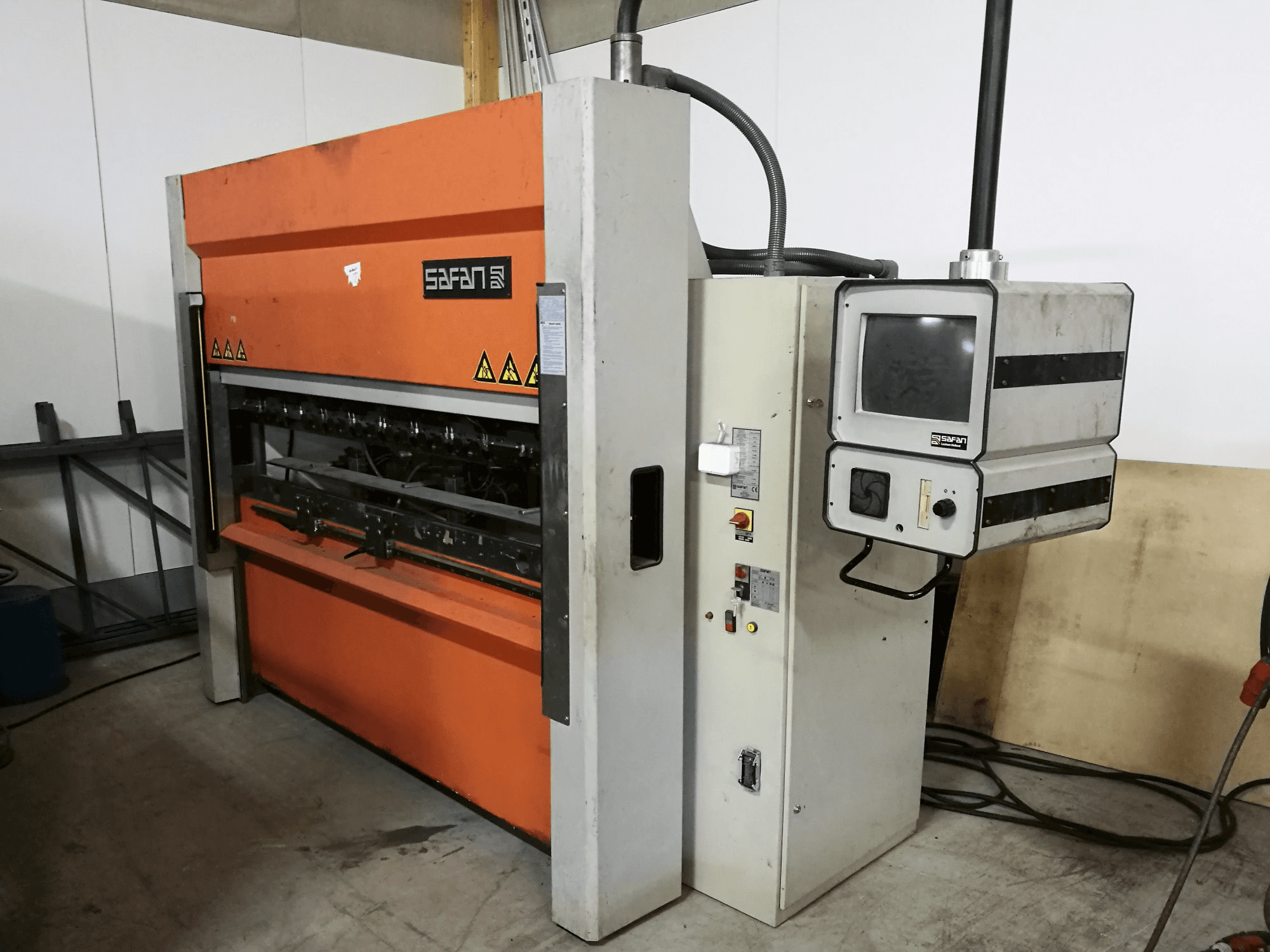Masinavaade Safan SMK-L 40-2550 TS1 paremalt