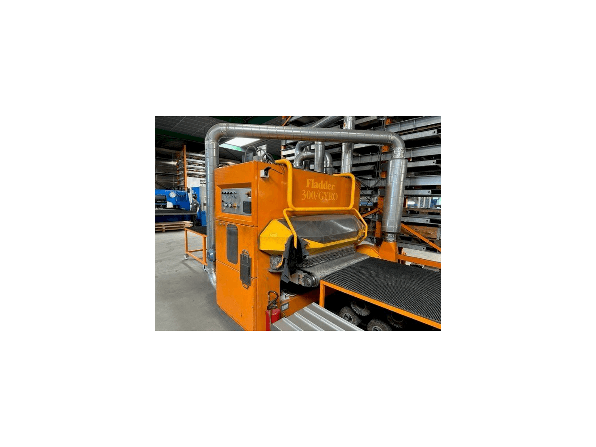 Masina Fladder 300/GYRO-1300 VAC eestvaade