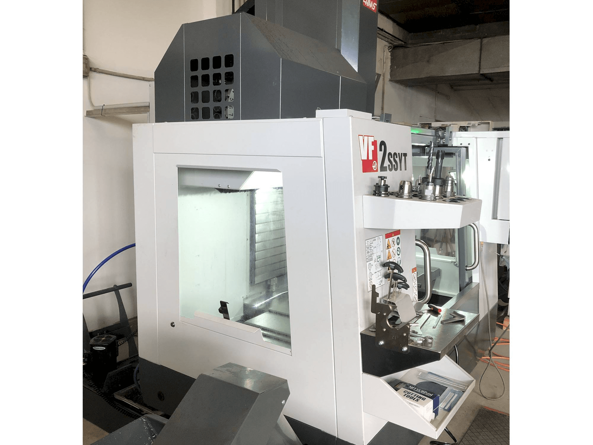 Masina HAAS VF-2SSYT eestvaade