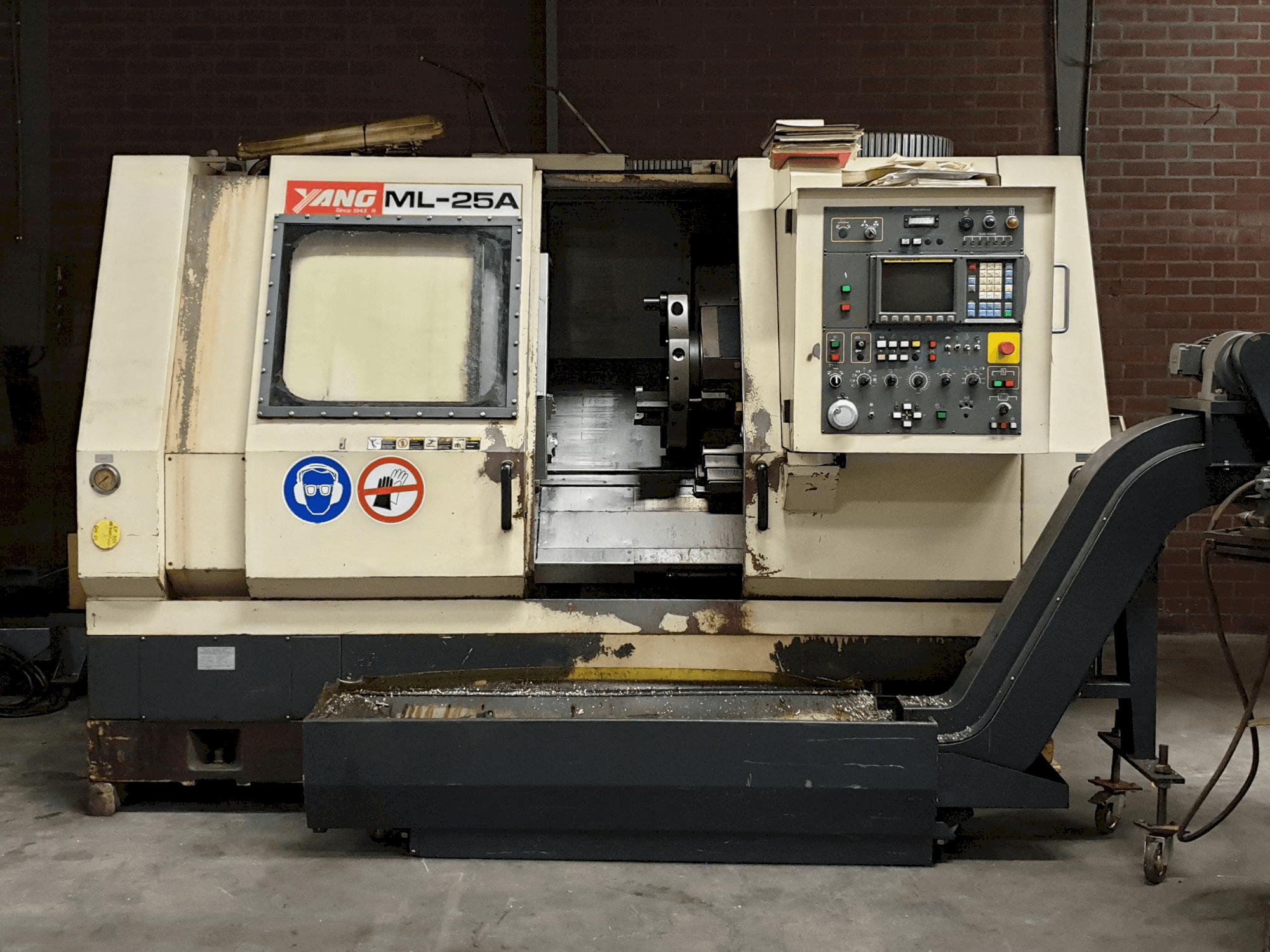 Masina Yang ML - 25A eestvaade