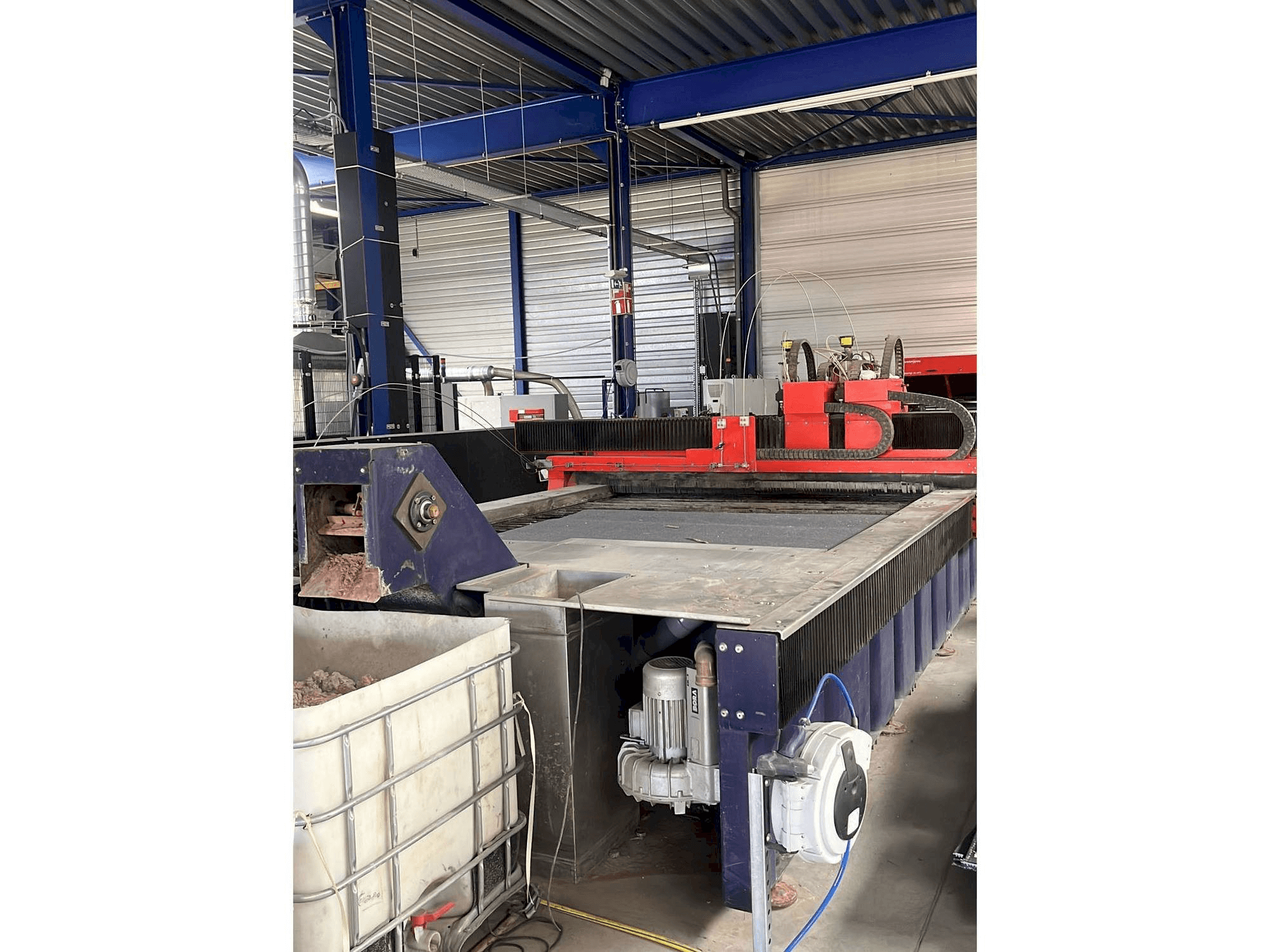 Masina Bystronic ByJet 4020 eestvaade