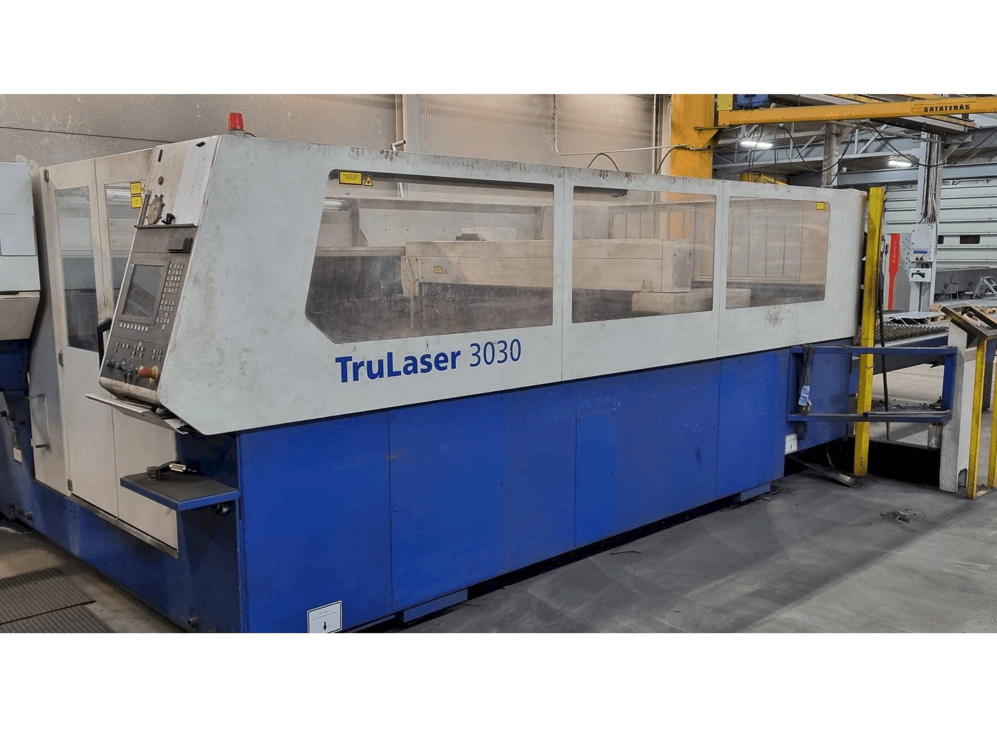 Masina Trumpf TruLaser 3030 eestvaade