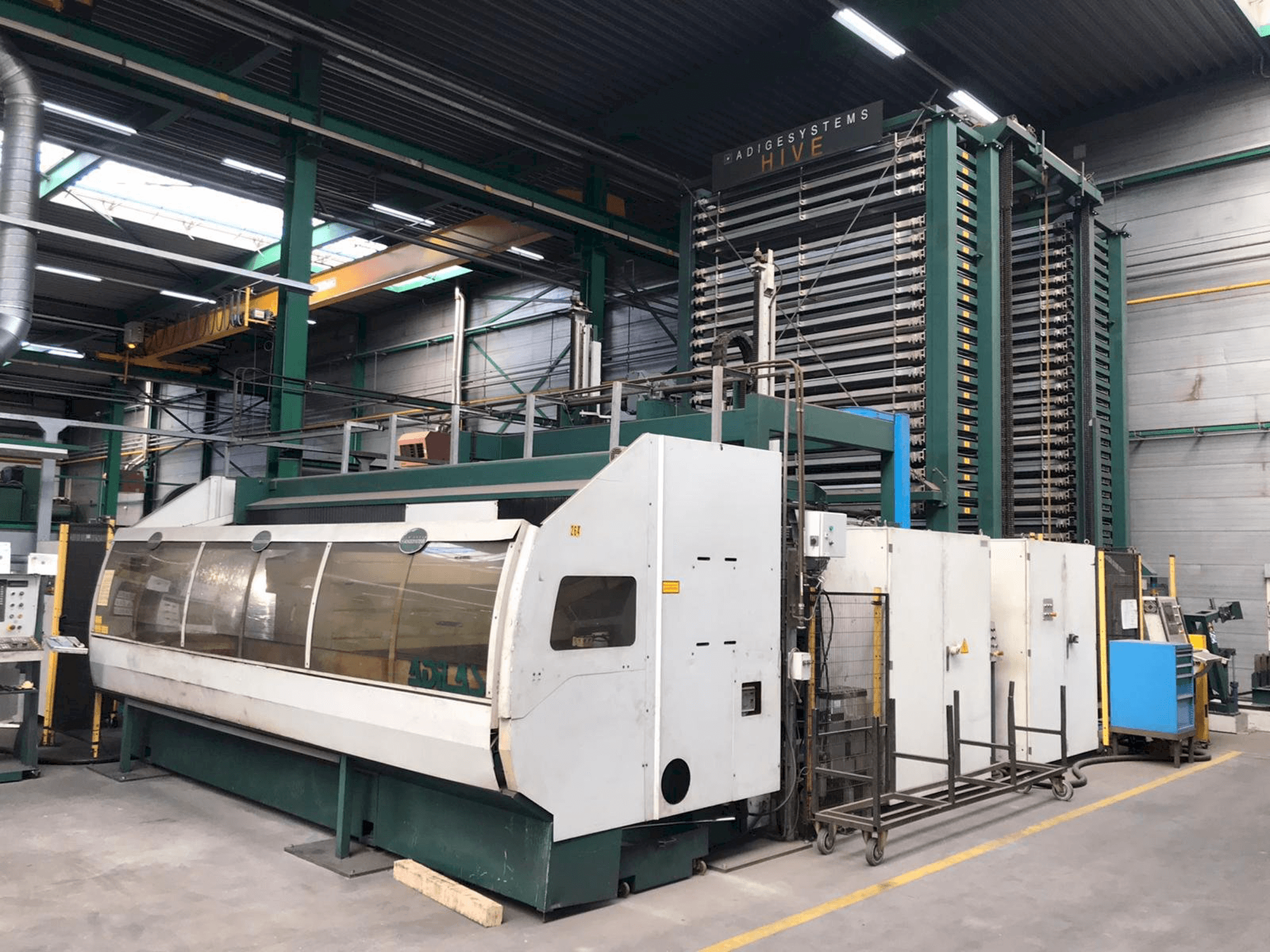 Masina BLM Adige Adilas 3,2kW CO2 laser 3015 + automation eestvaade