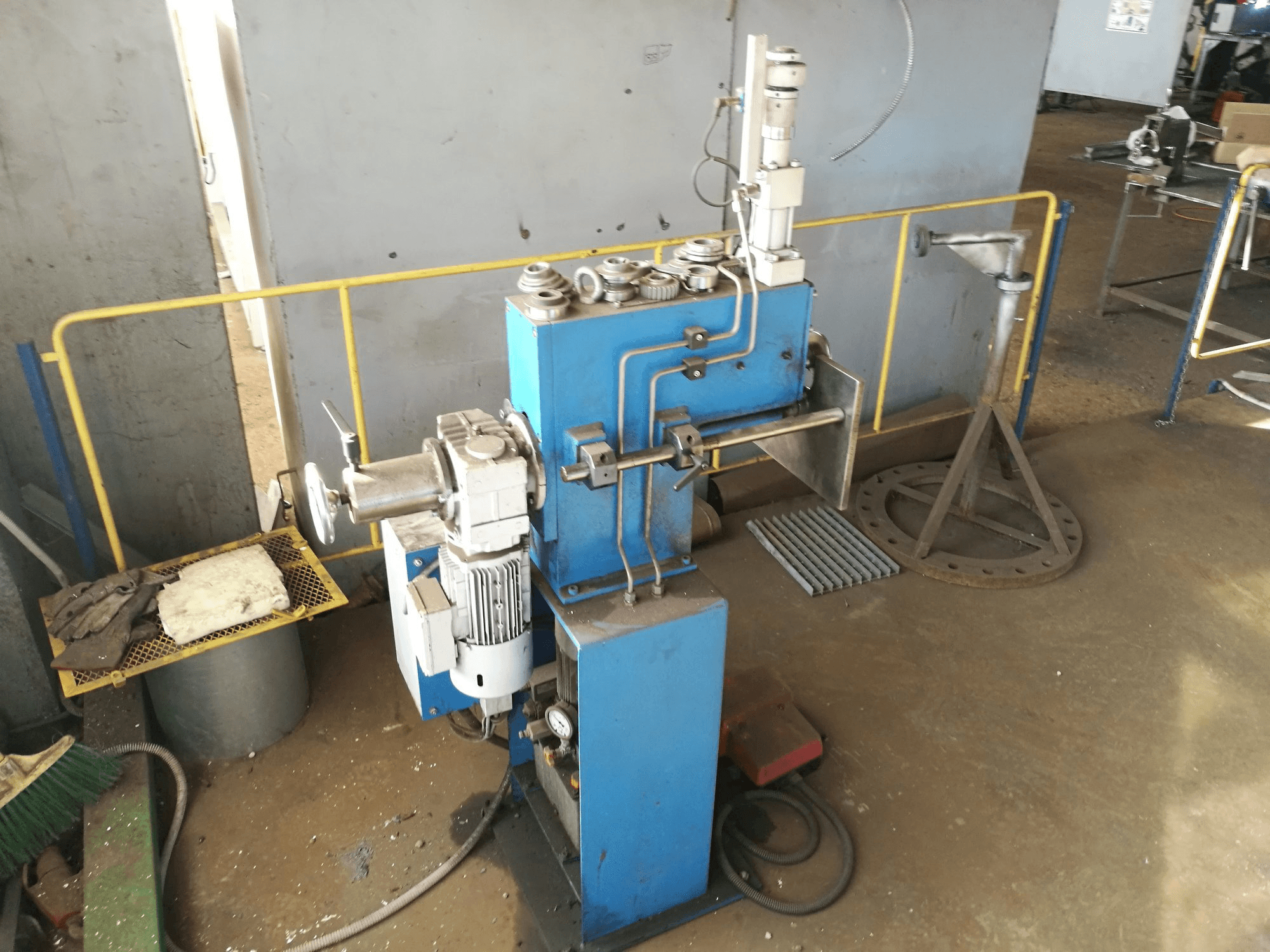 Masina SPIRO SME 63 eestvaade