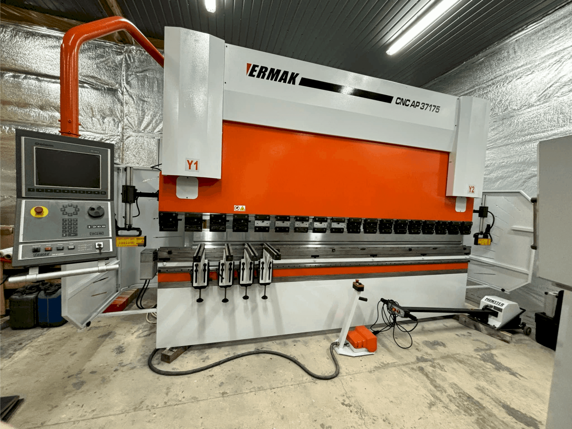 Masina ERMAKSAN CNC AP 3760X175 eestvaade
