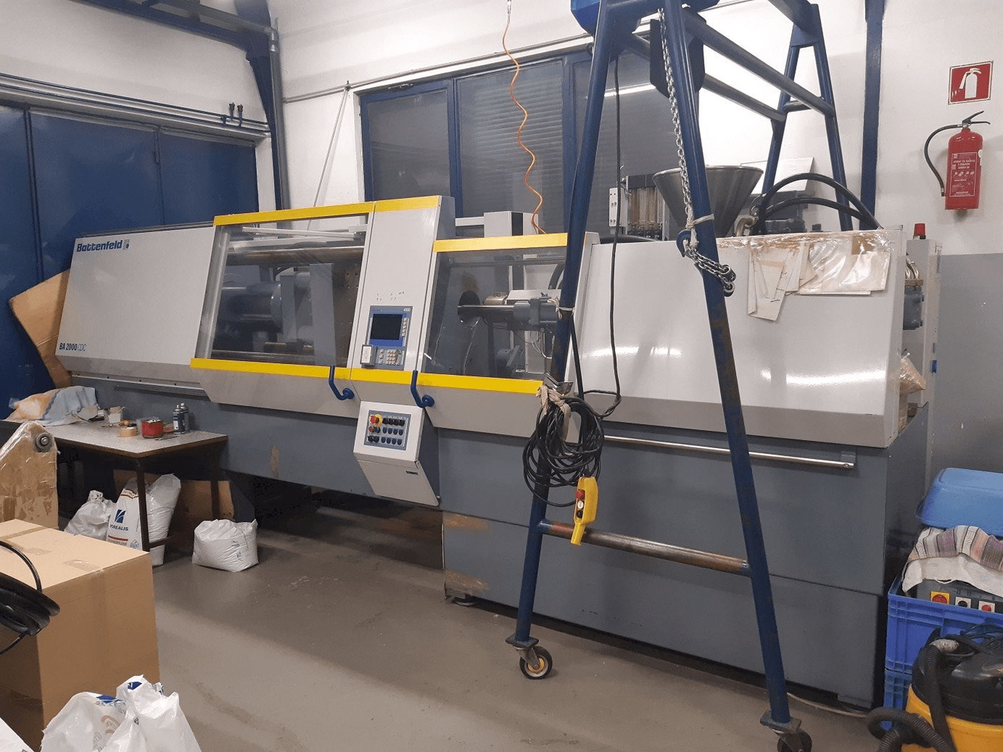 Masina Battenfeld BA 2000/1000 CDC eestvaade