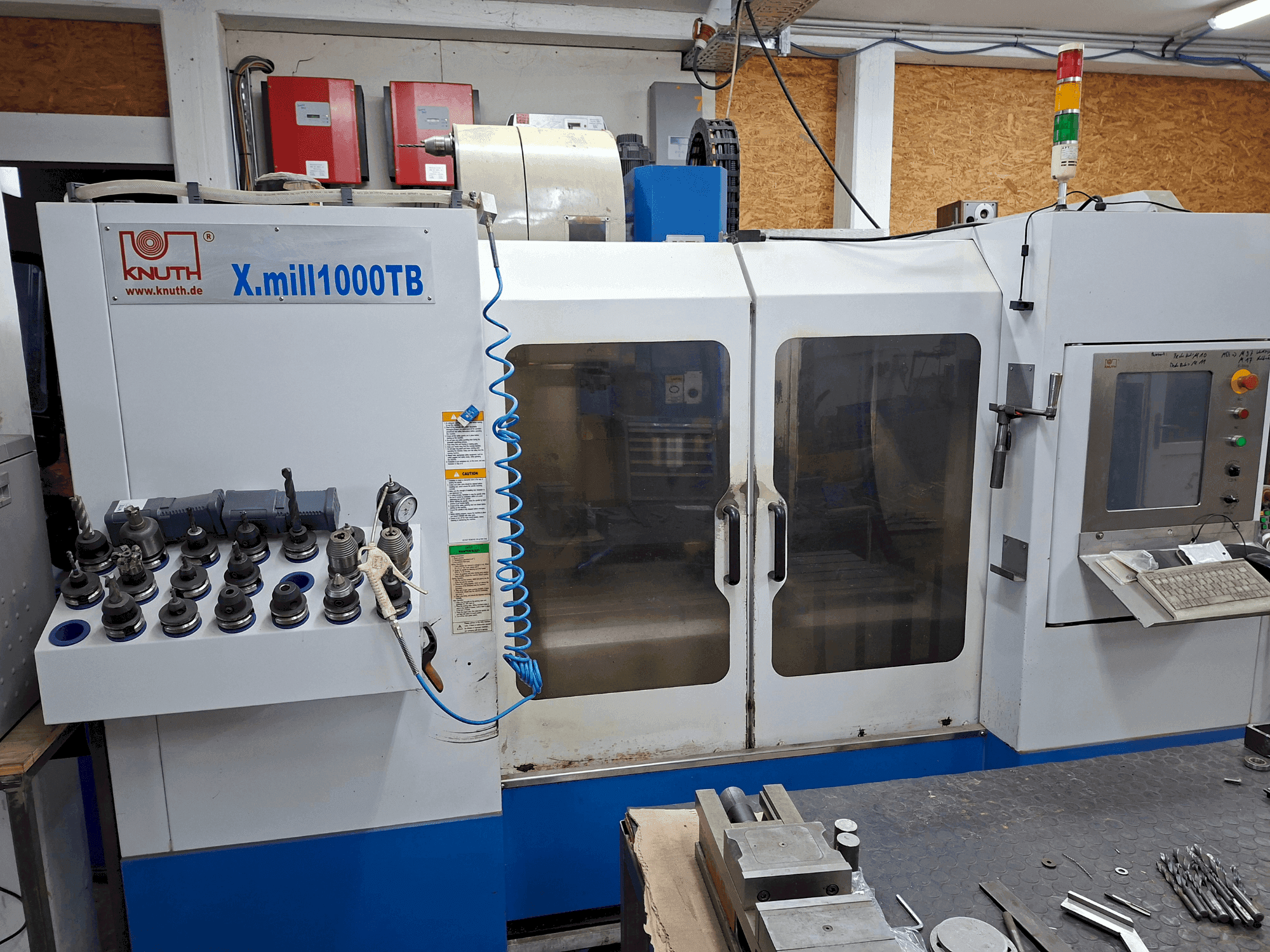 Masina KNUTH XMill 1000 TB eestvaade