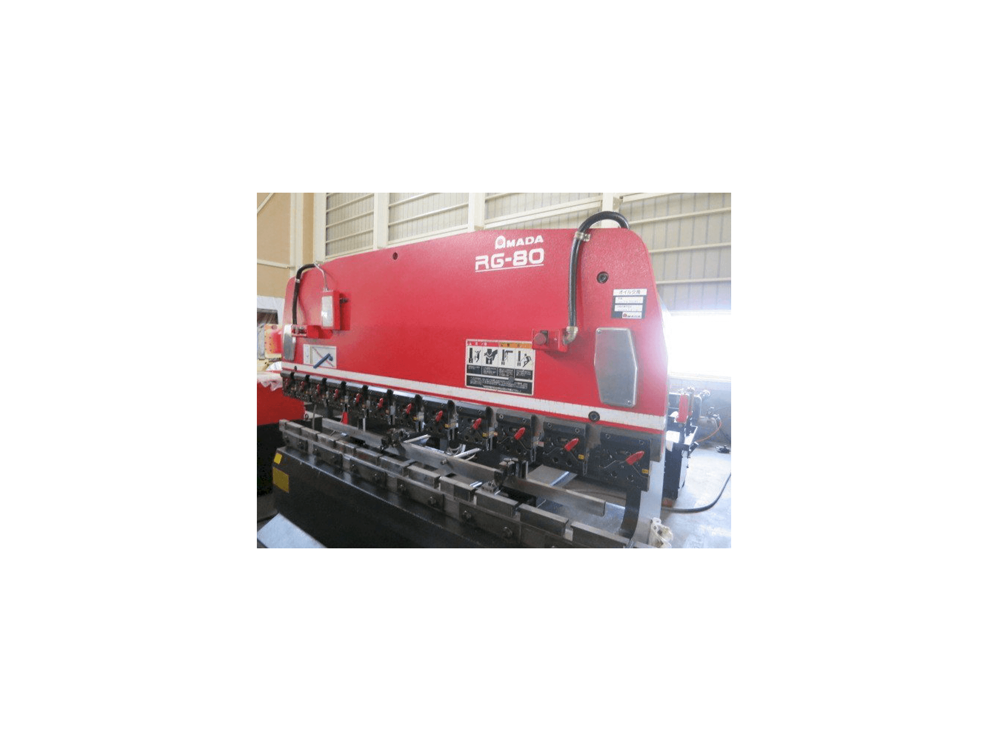 Masina AMADA RG-80 ABG eestvaade