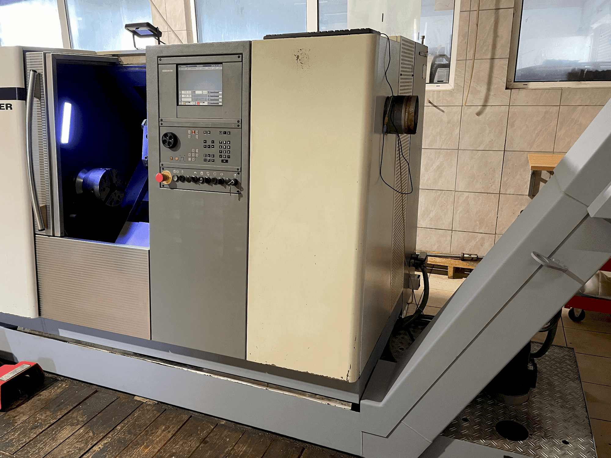 Masina Gildemeister CTX 310 V3 eestvaade