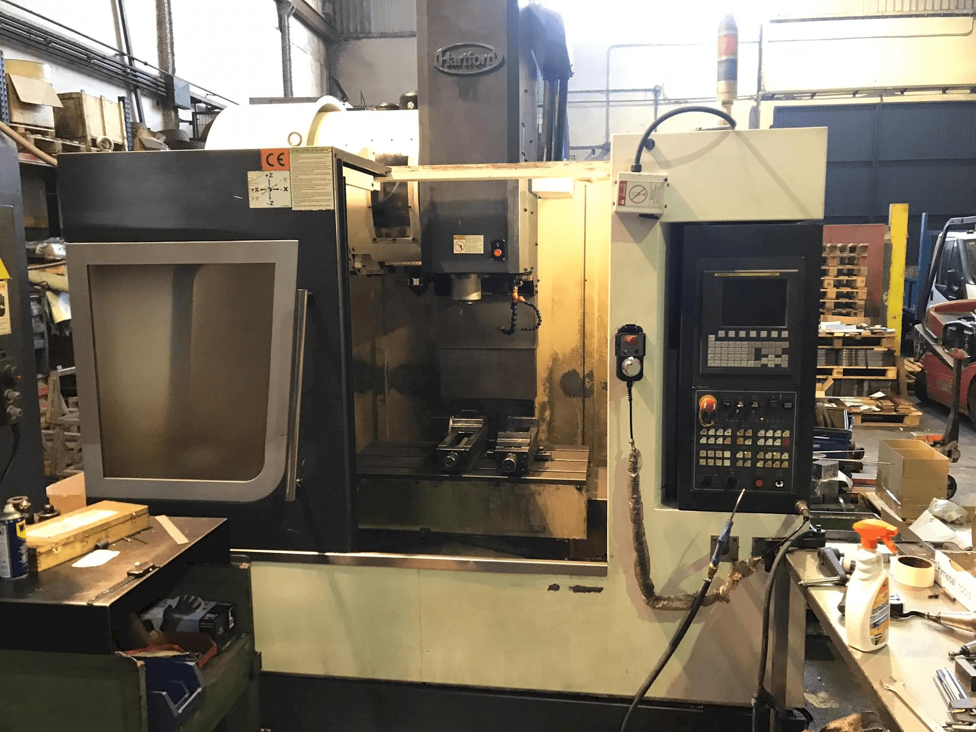 Masina Hartford LG-800 eestvaade