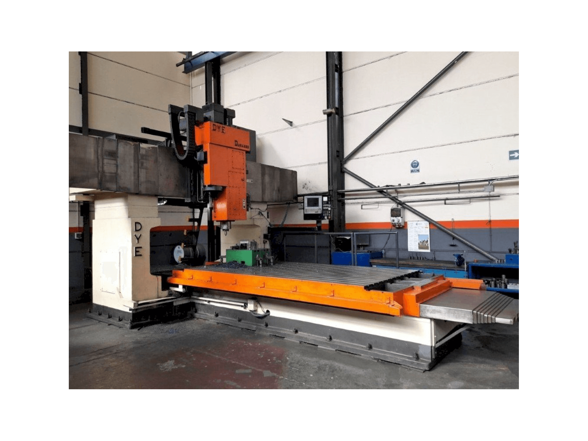 Masina DYE FB-3600 eestvaade