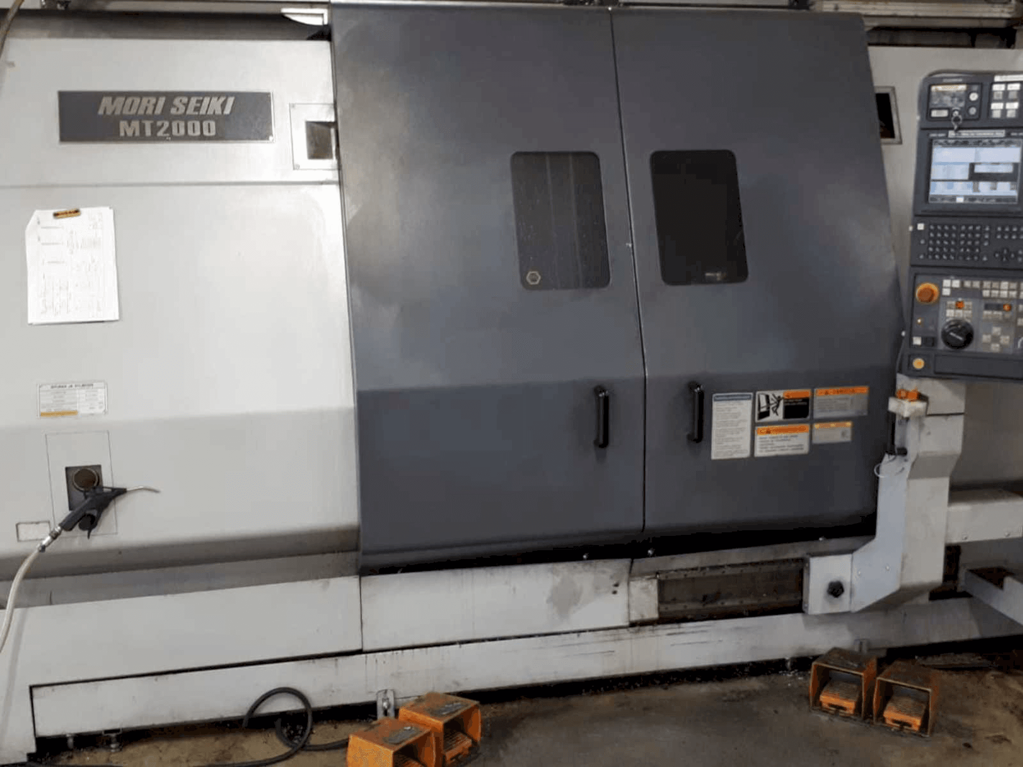 Masina MORI SEIKI MT 2000 SZ eestvaade