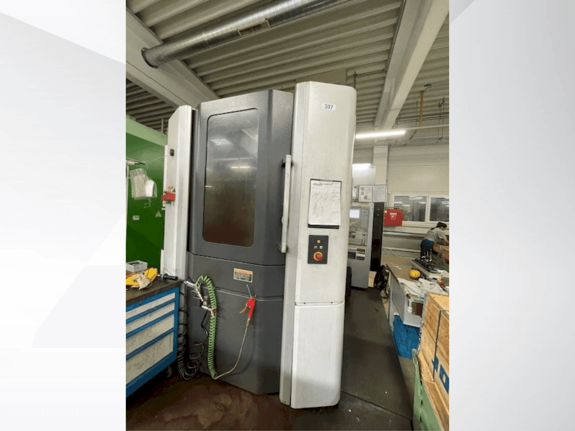 Masina MORI SEIKI NHX 5000 eestvaade