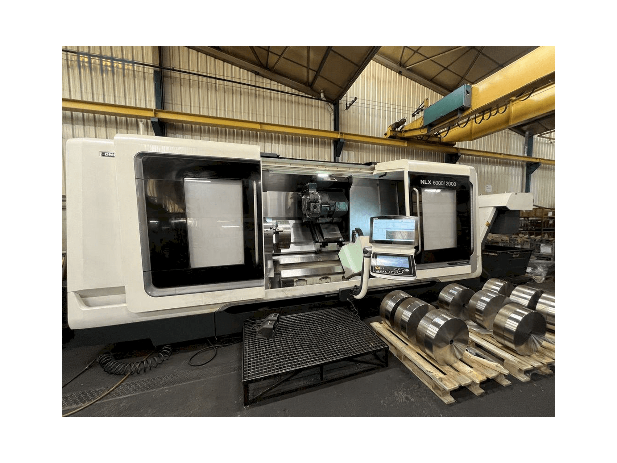 Masina DMG MORI NLX 6000 | 2000 vasaku külje vaade