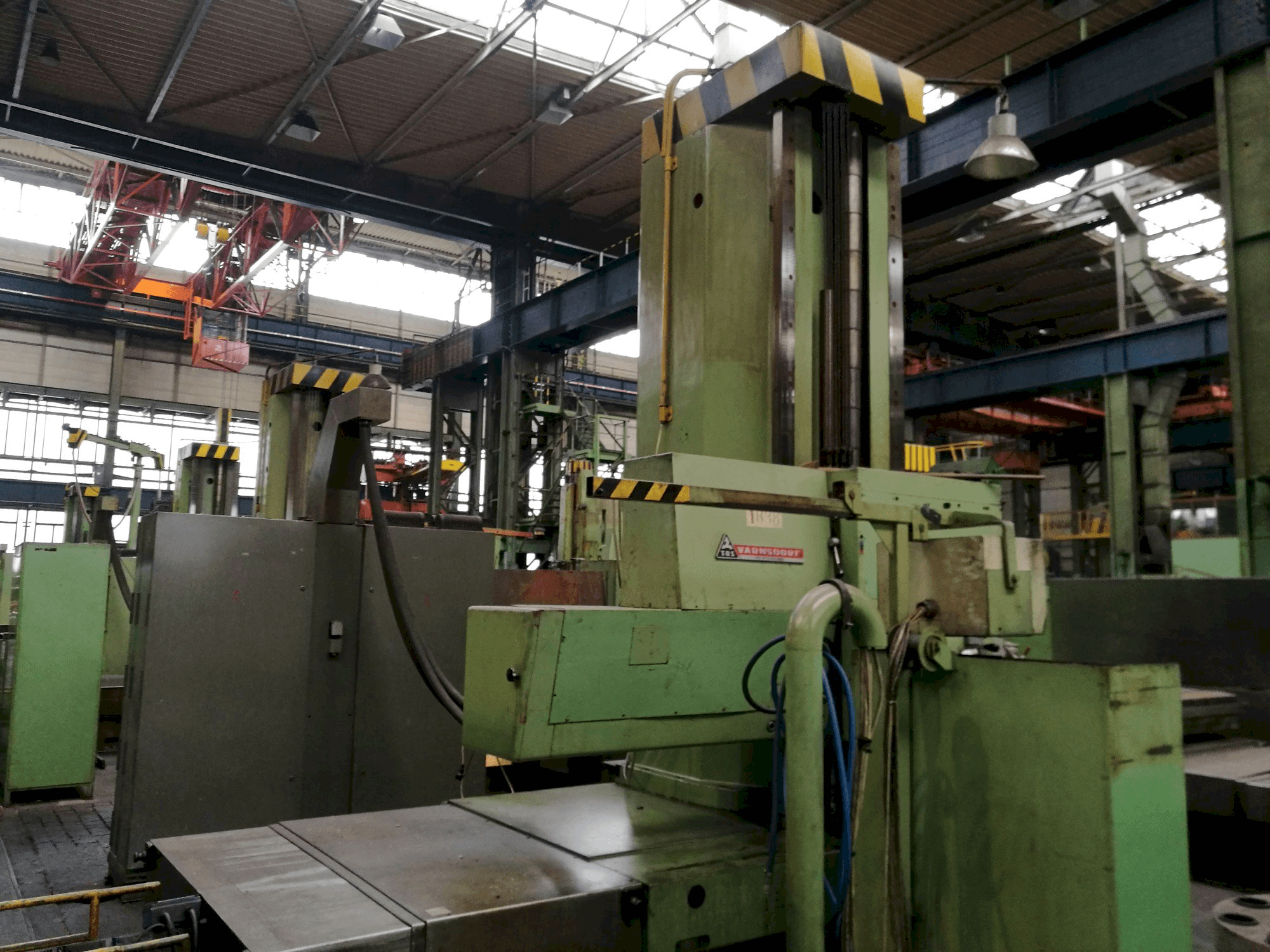 Masina TOS WHN 13 eestvaade