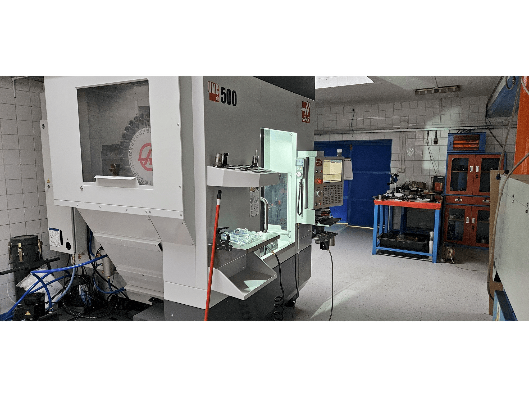 Masina HAAS UMC-500 eestvaade