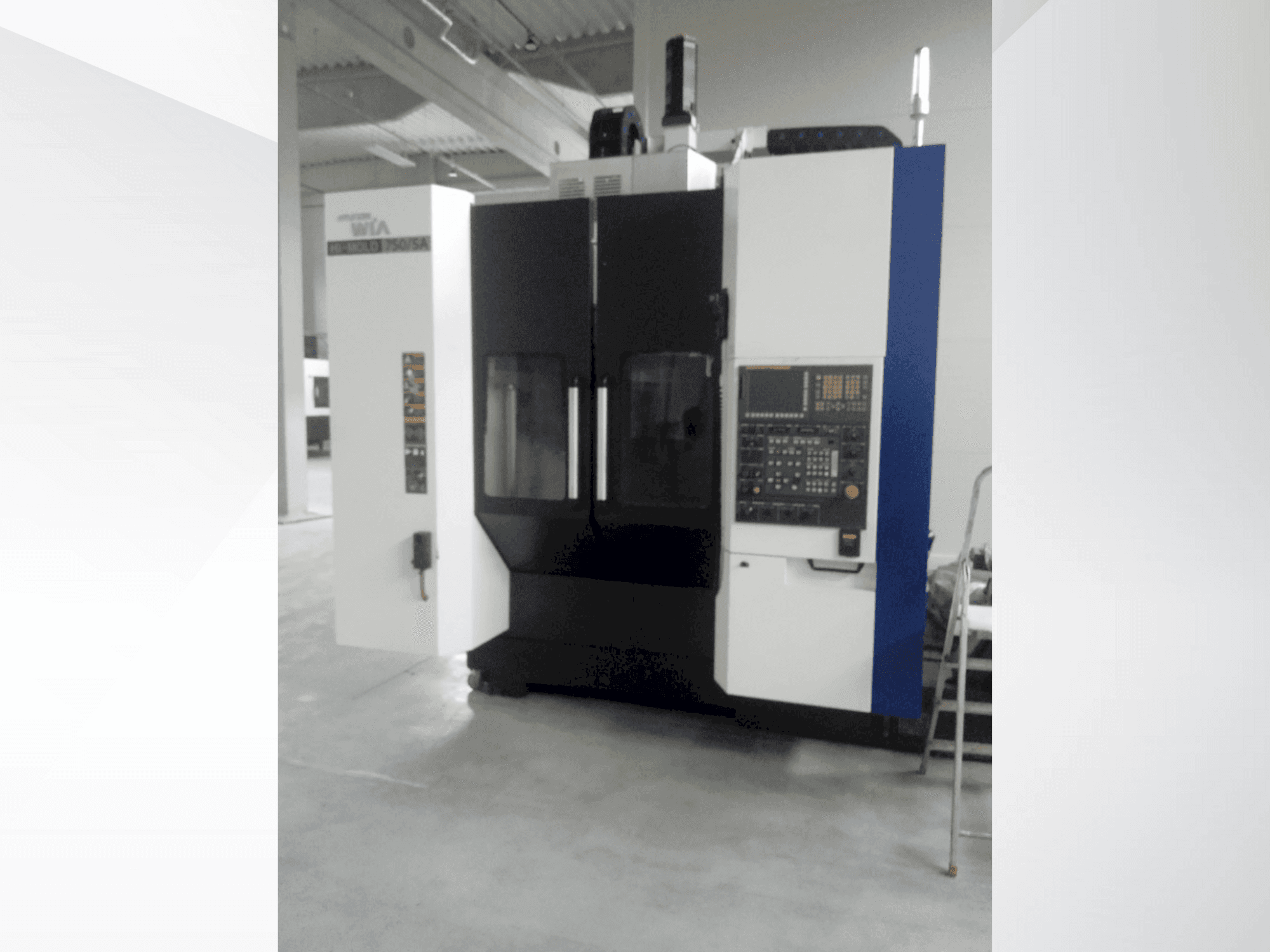 Masina Hyundai Wia HI-MOLD 750-5A eestvaade