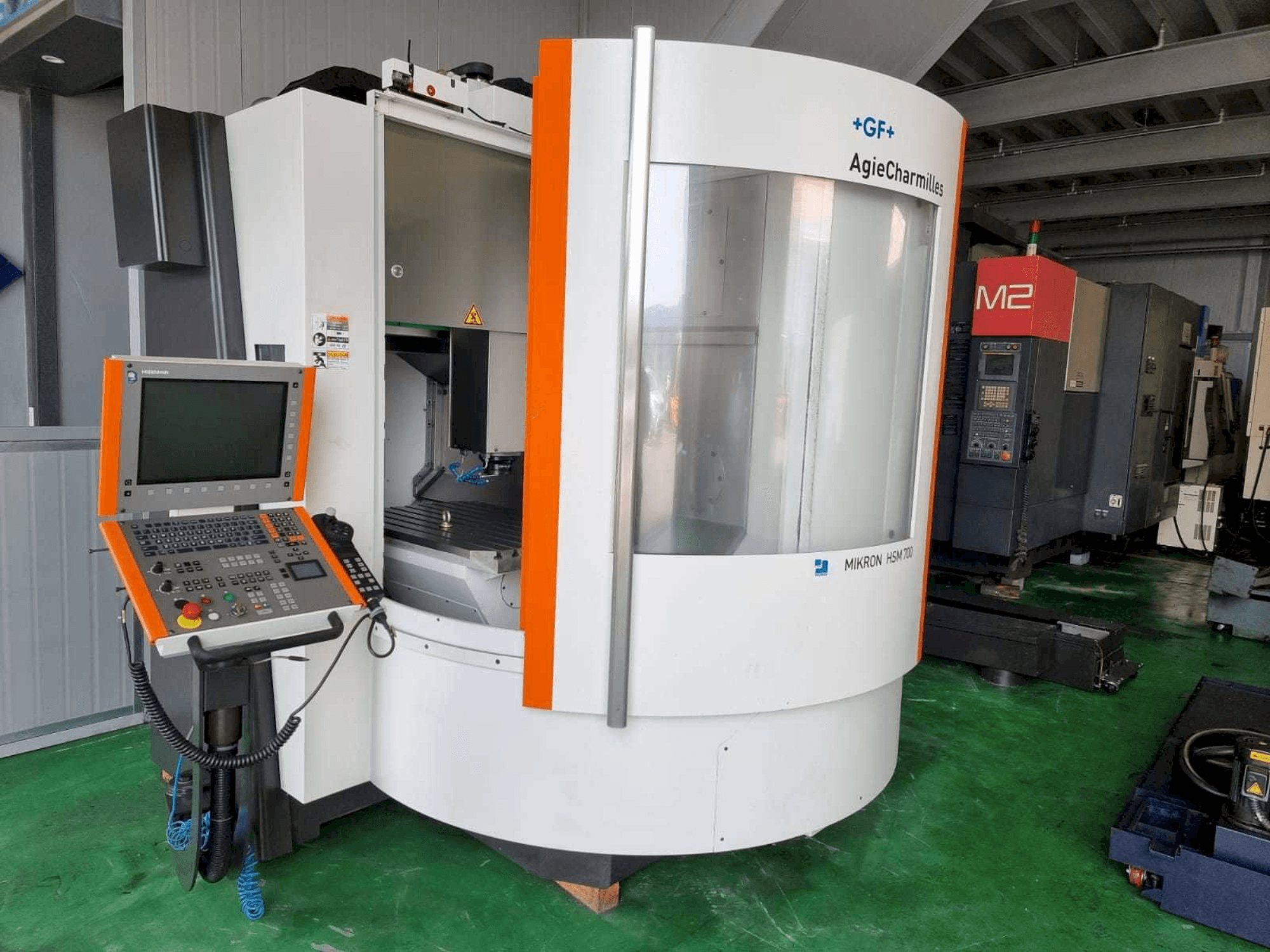 Masina GF AgieCharmilles Mikron HSM 700 eestvaade