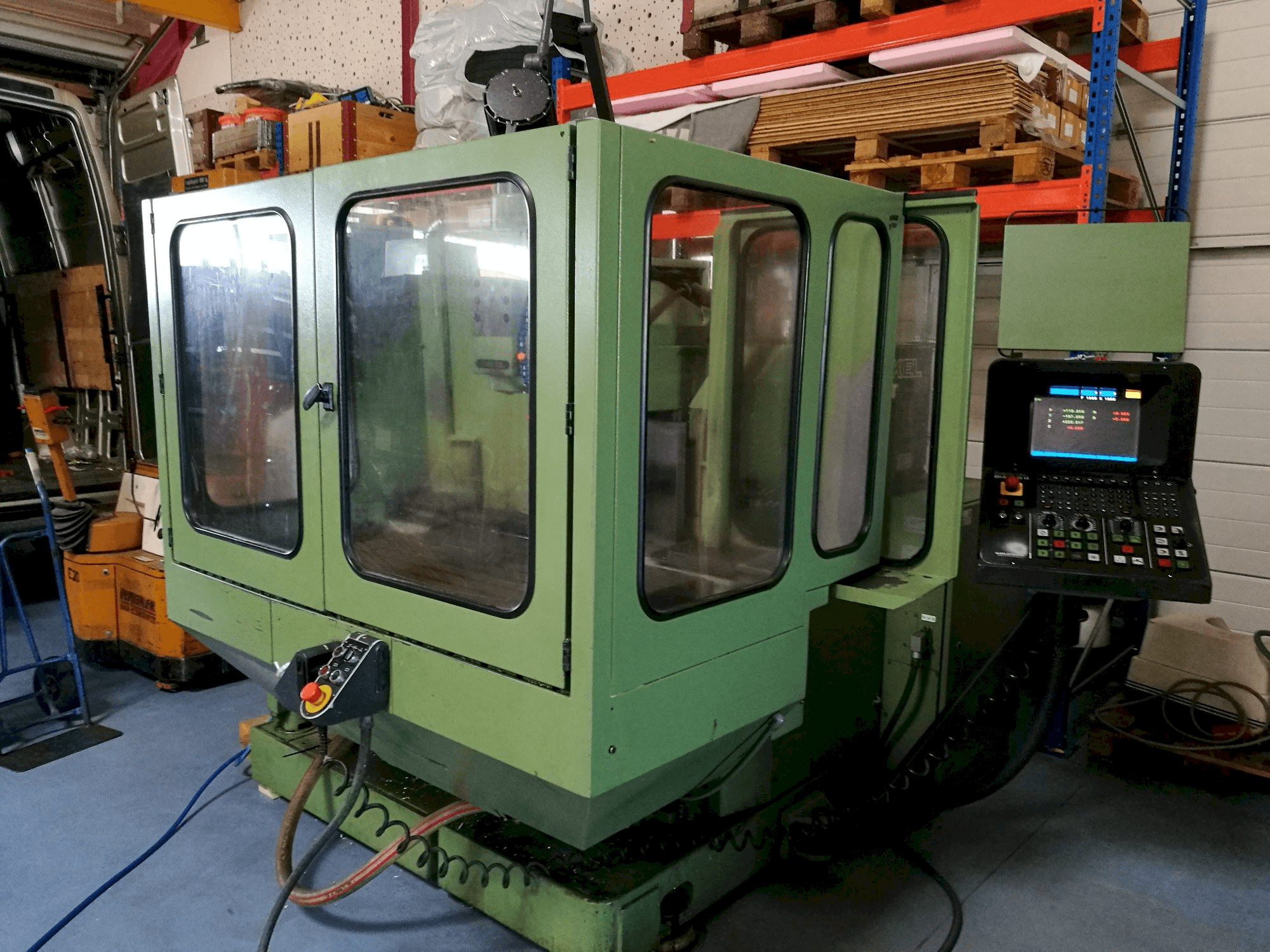 Masina DECKEL FP4AT eestvaade