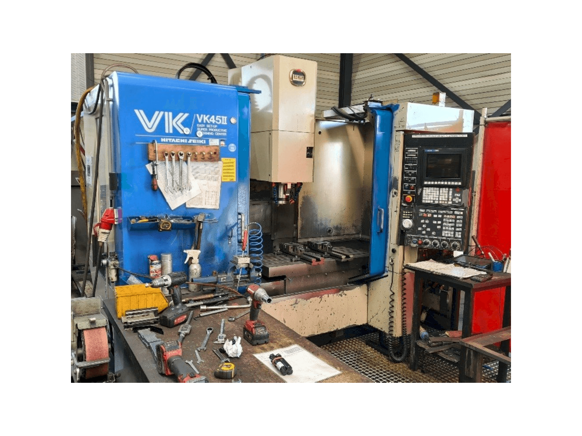 Masina HITACHI SEIKI VK45II eestvaade
