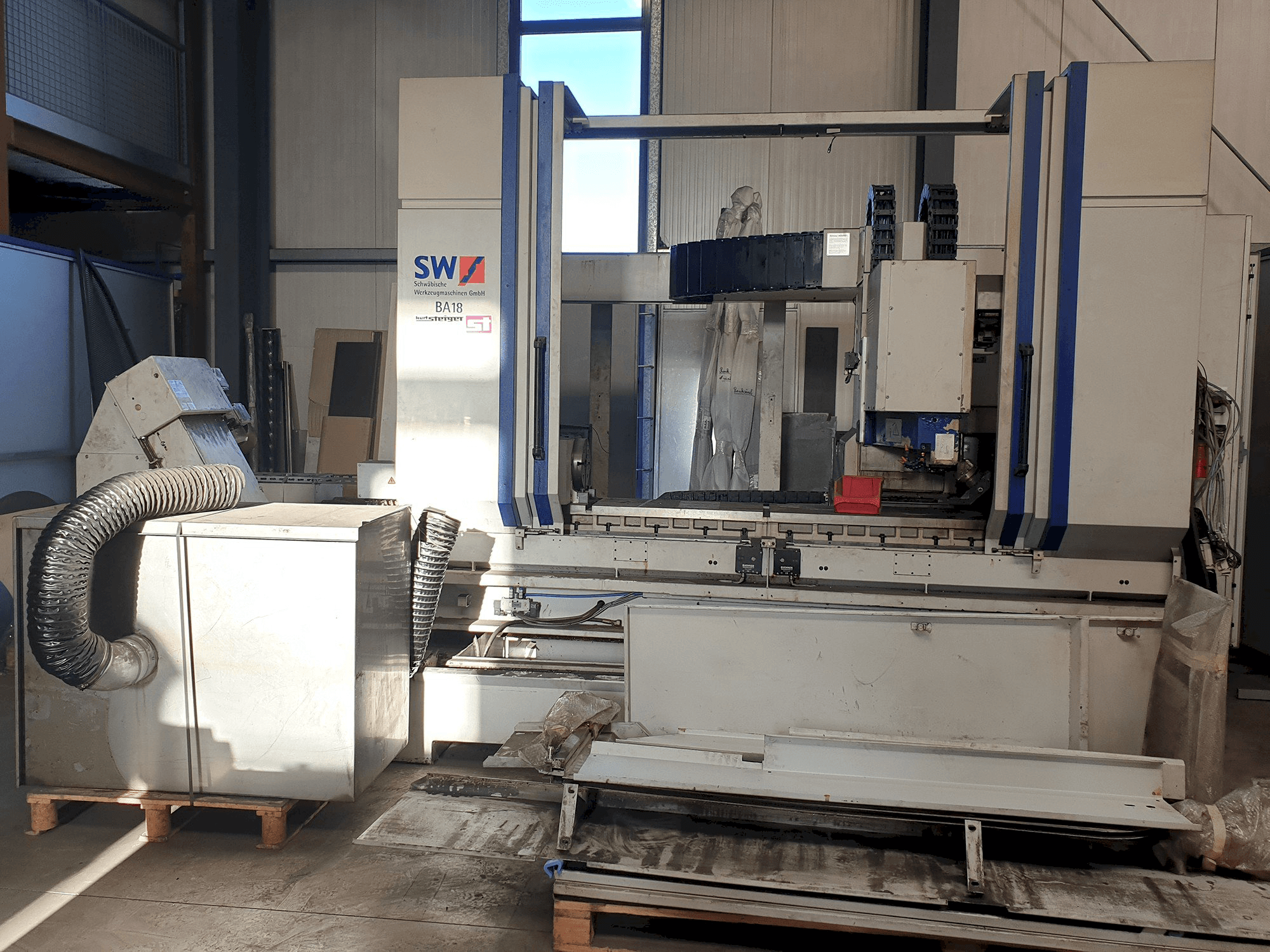 Masina Schwäbische Werkzeugmaschinen BA 18 eestvaade