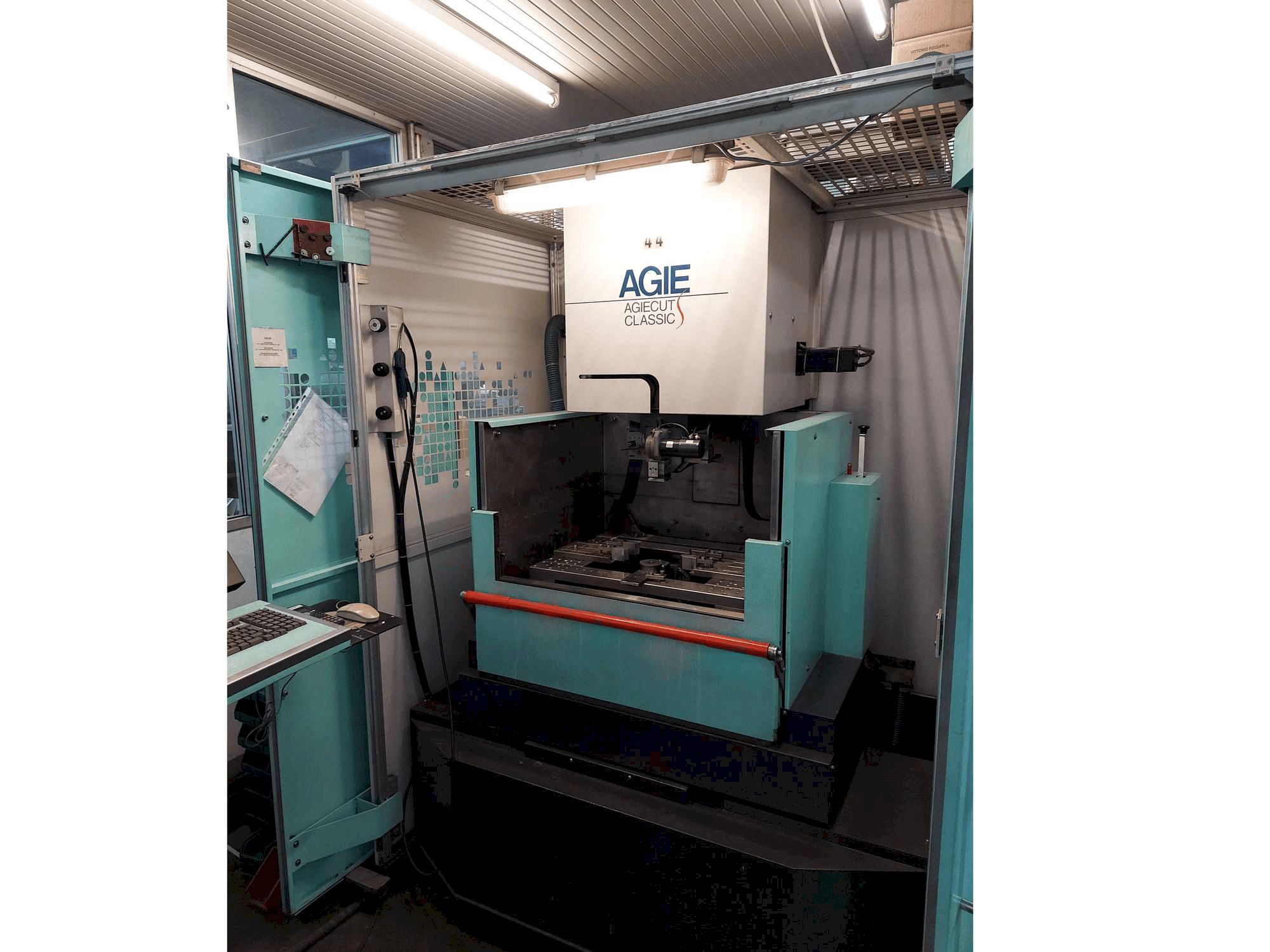 Masina AGIE Agiecut Classic 2S eestvaade