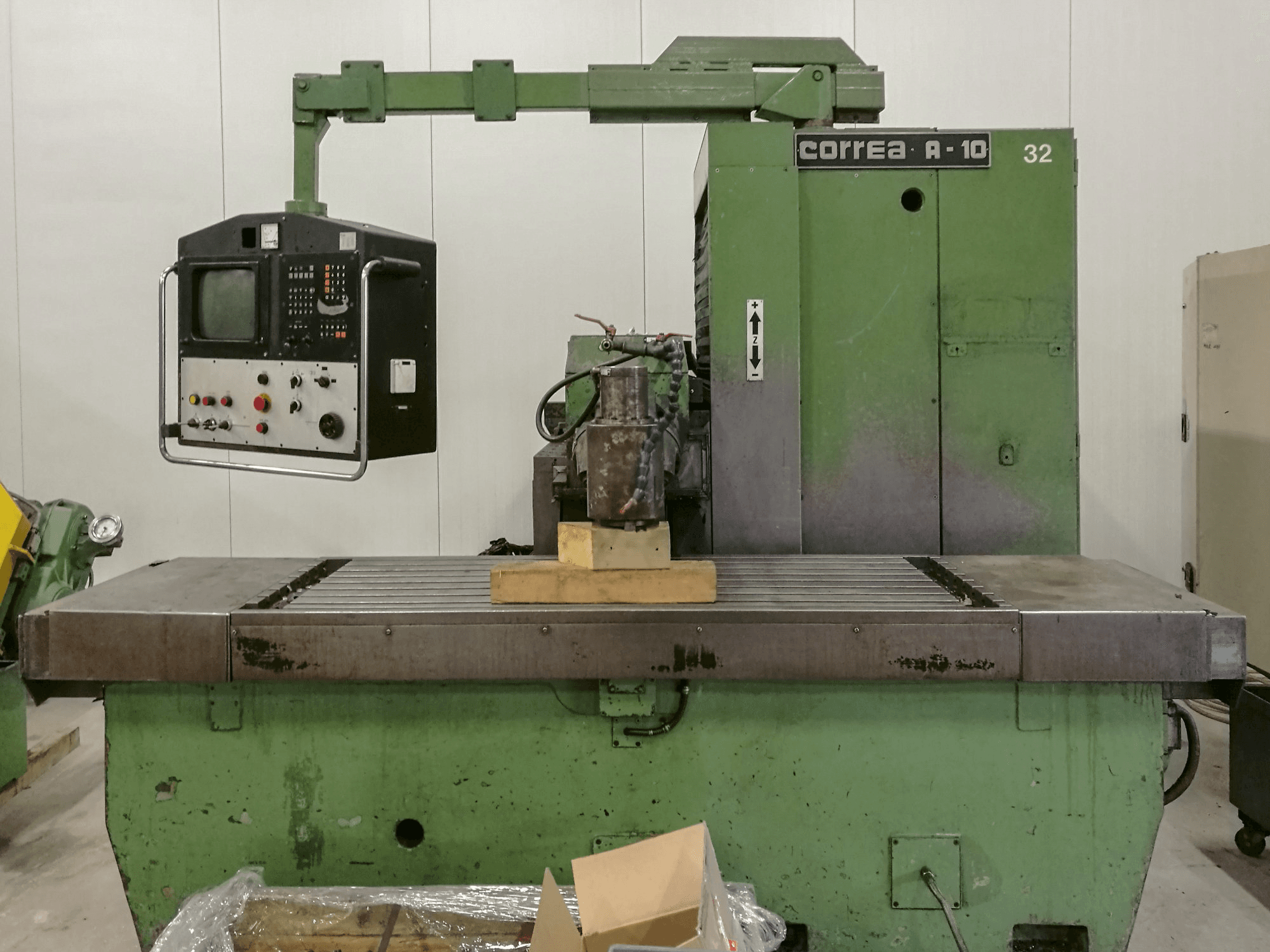 Masina Correa A-10 eestvaade