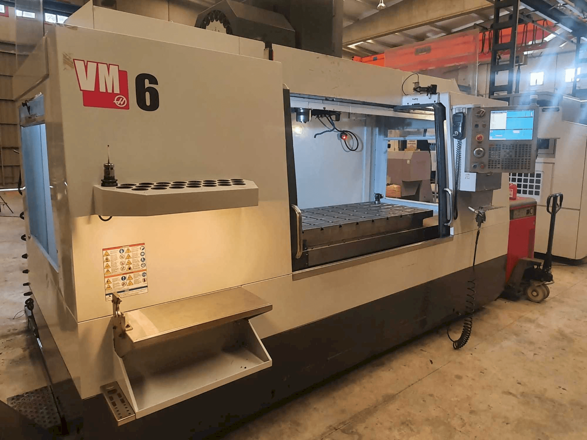 Masina HAAS VM6 eestvaade