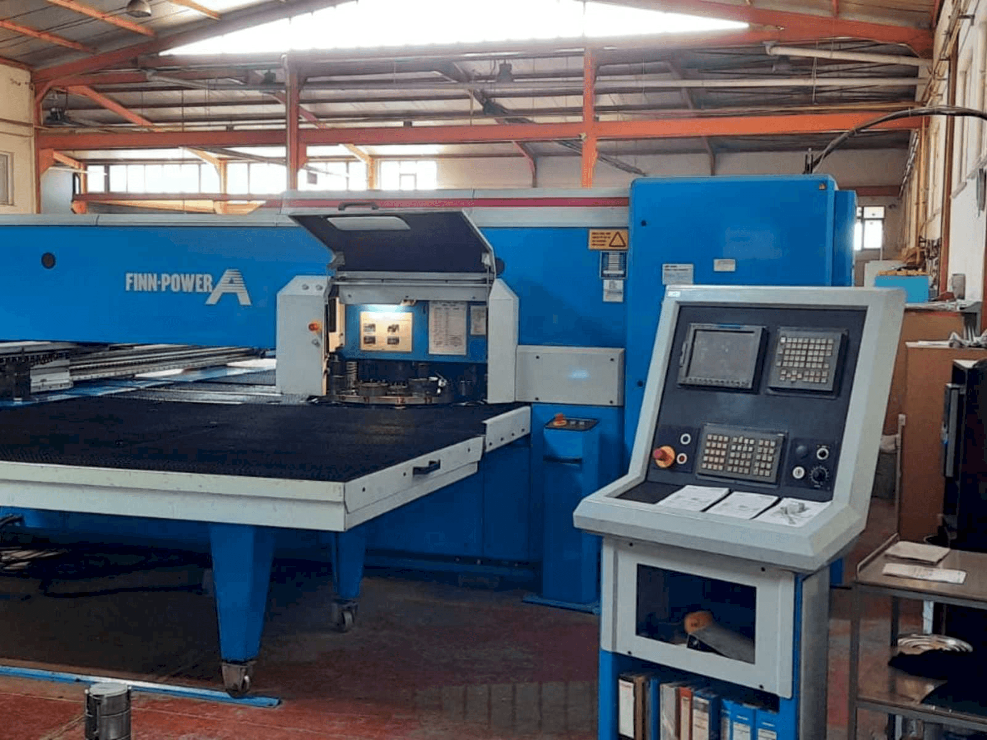 Masina Finn-Power A525F eestvaade