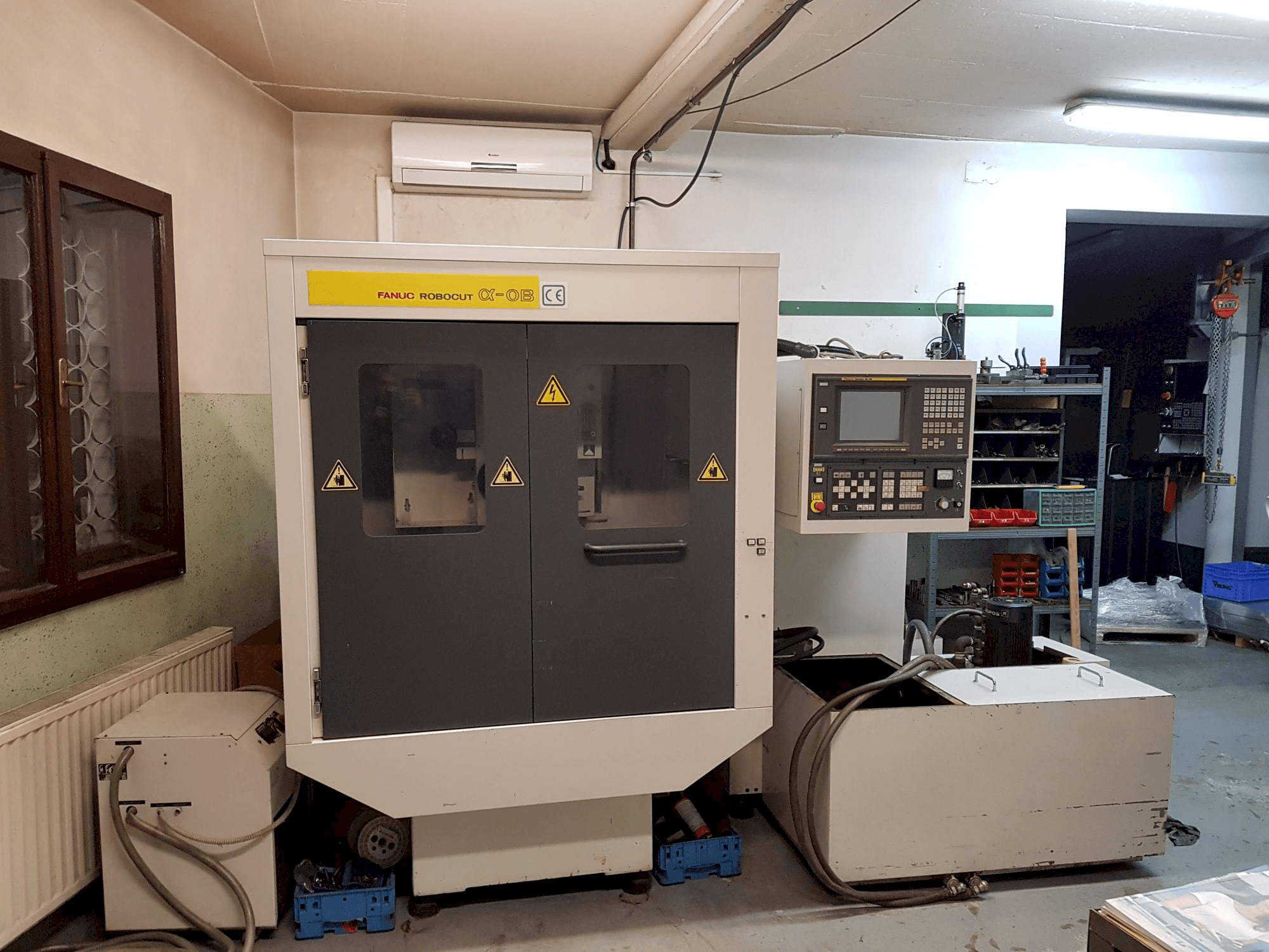 Masina FANUC Robocut ALPHA- 0B eestvaade