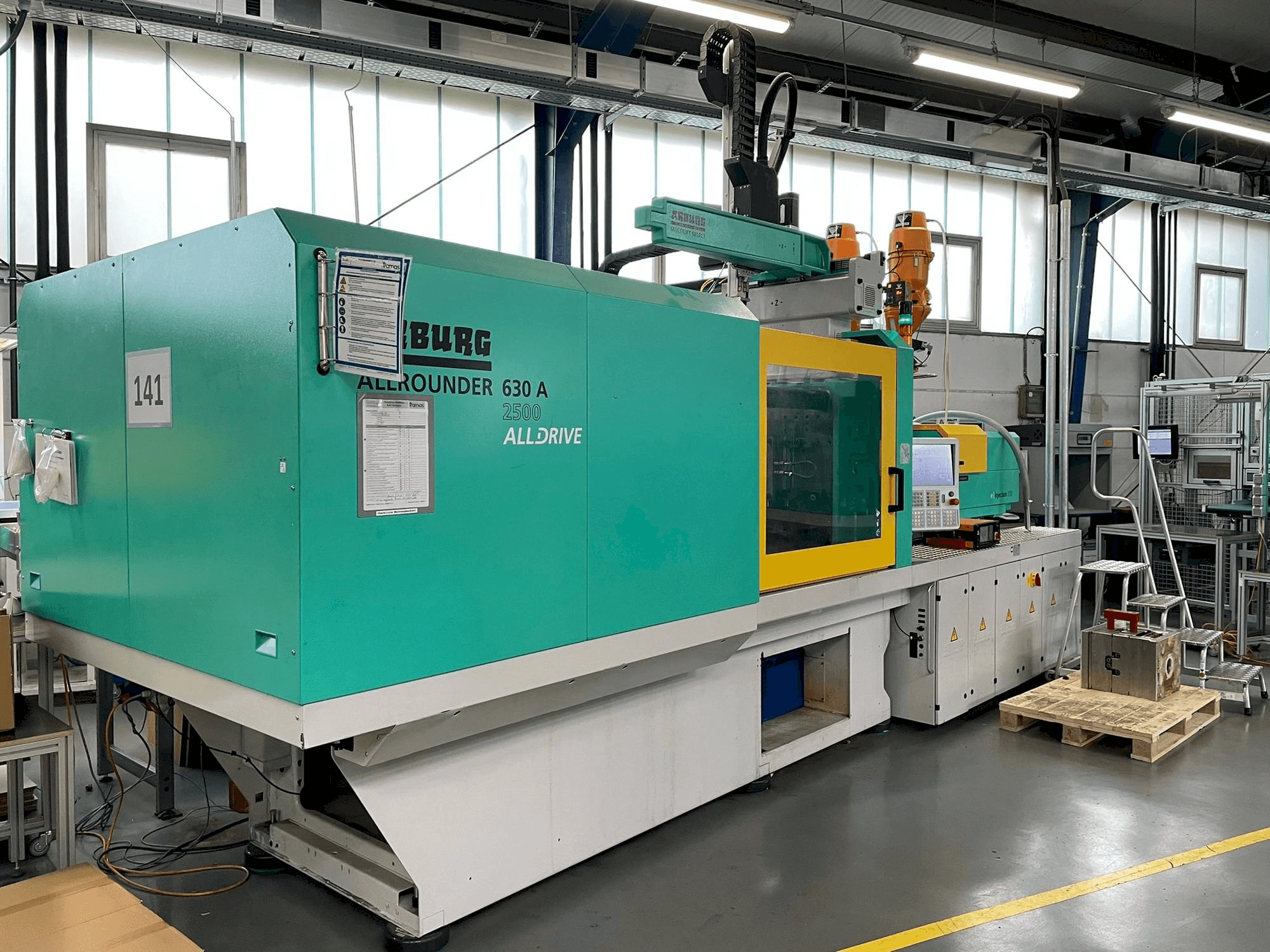 Masina Arburg Allrounder 630 A 2500-800 eestvaade