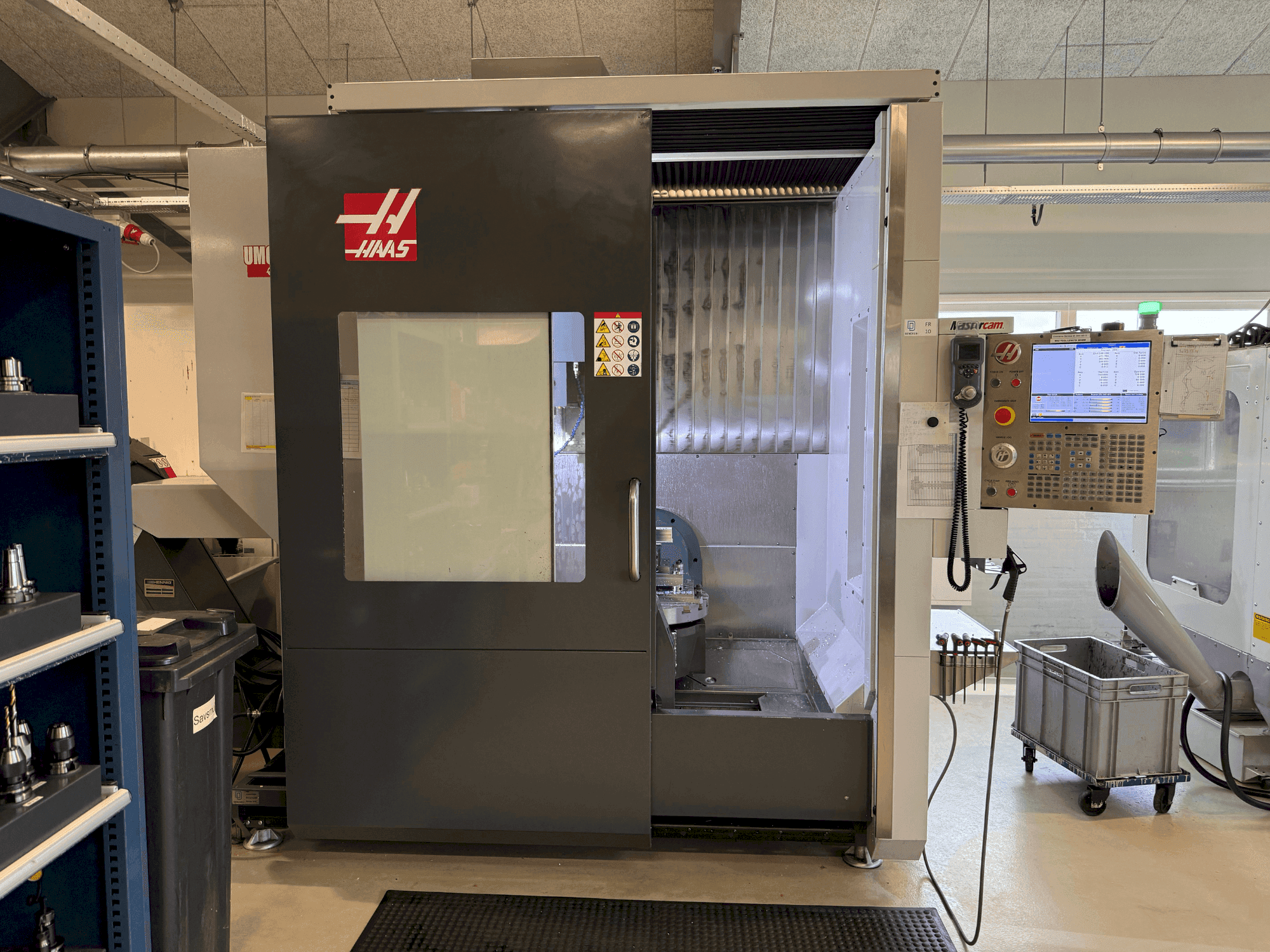 Masina HAAS UMC-750 eestvaade