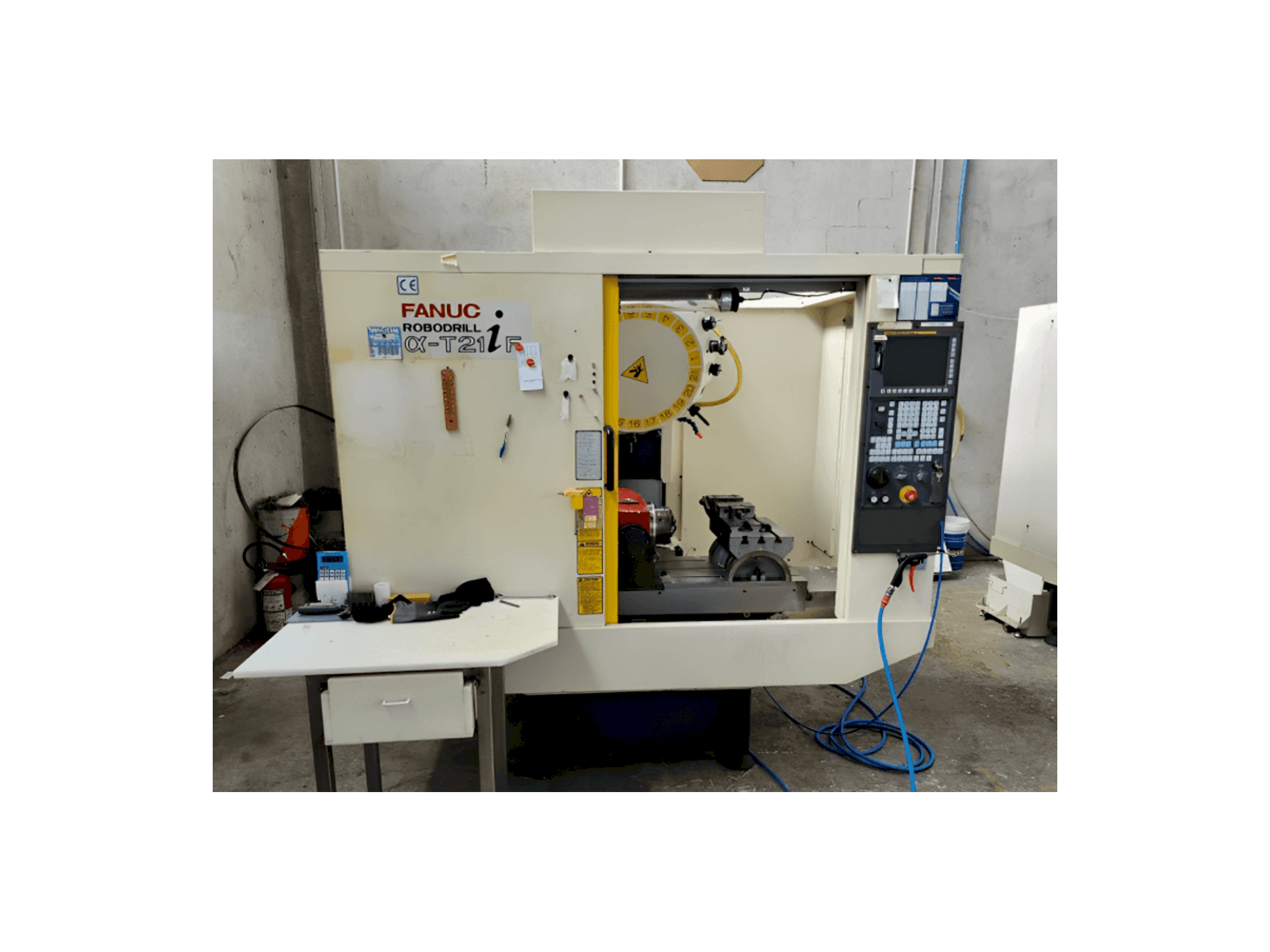 Masina FANUC Robodrill Alpha T21iF eestvaade