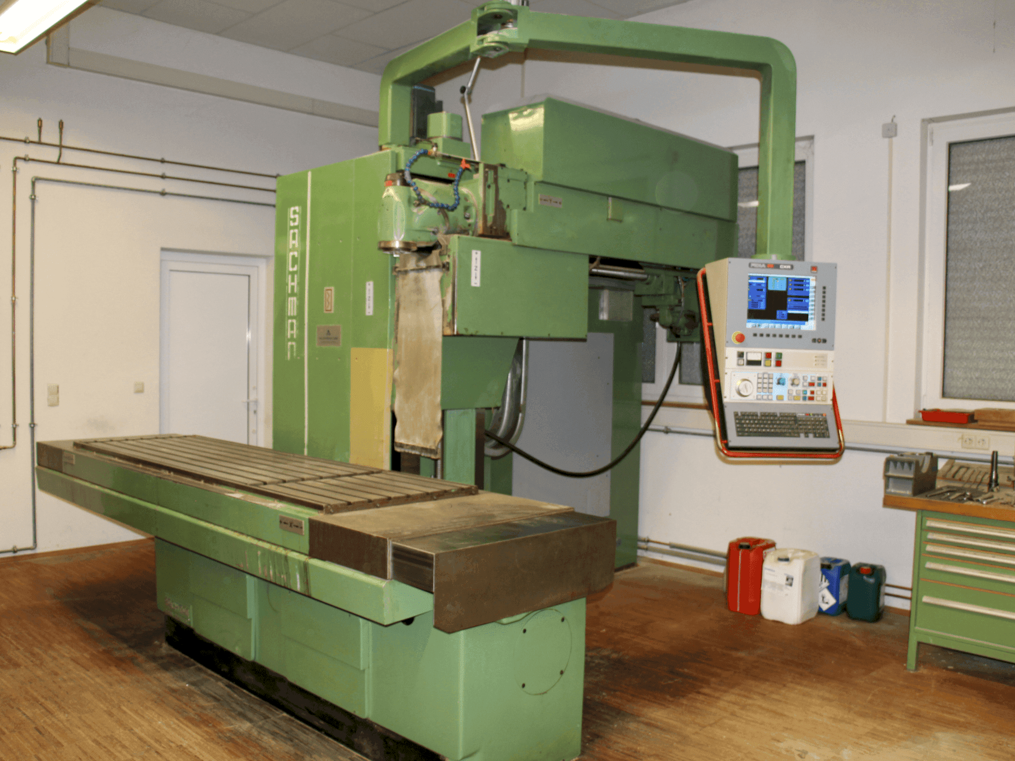 Masina SACHMAN RP3CC (1990) eestvaade