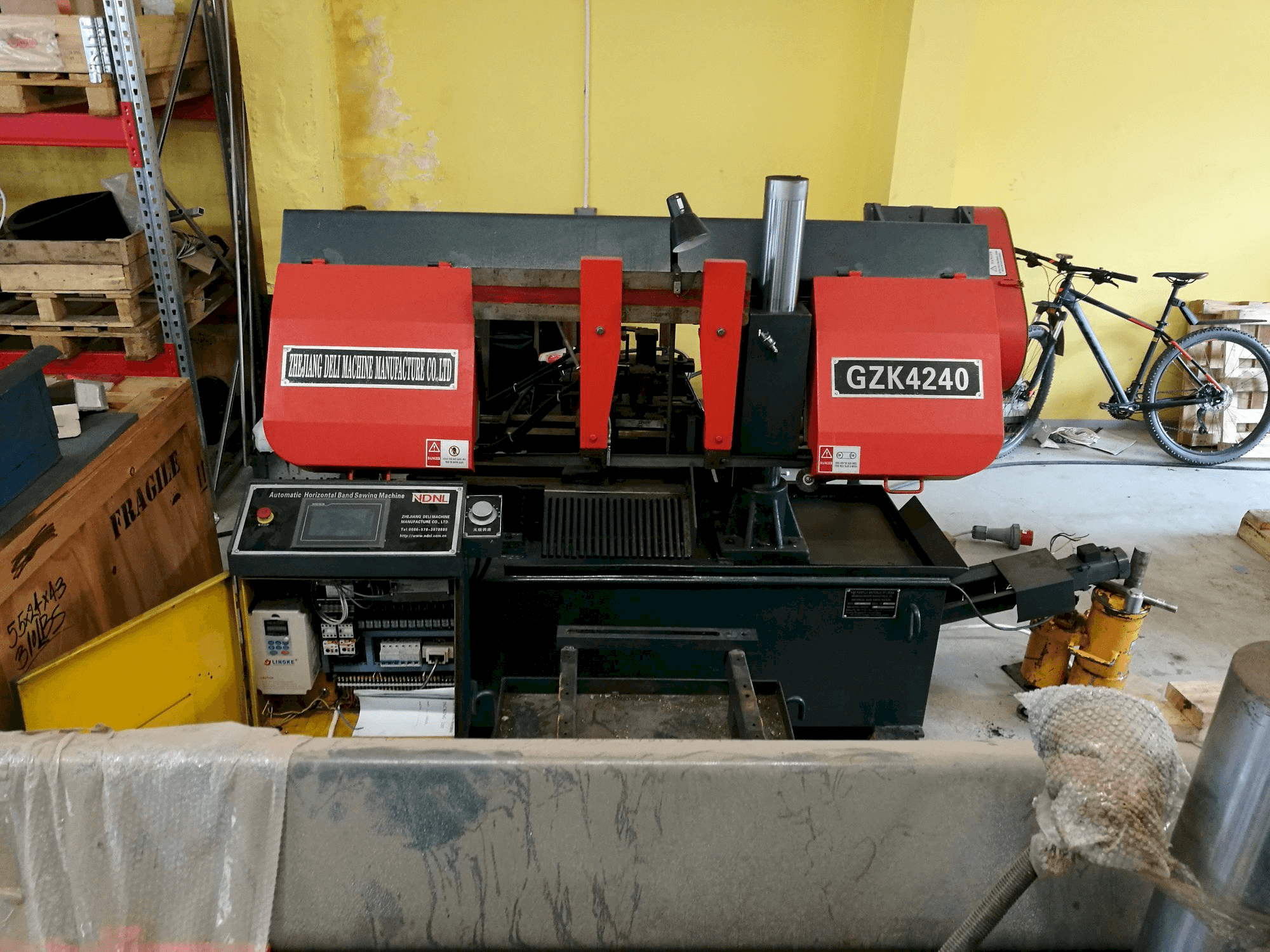 Masina NDNL GZK4240 eestvaade