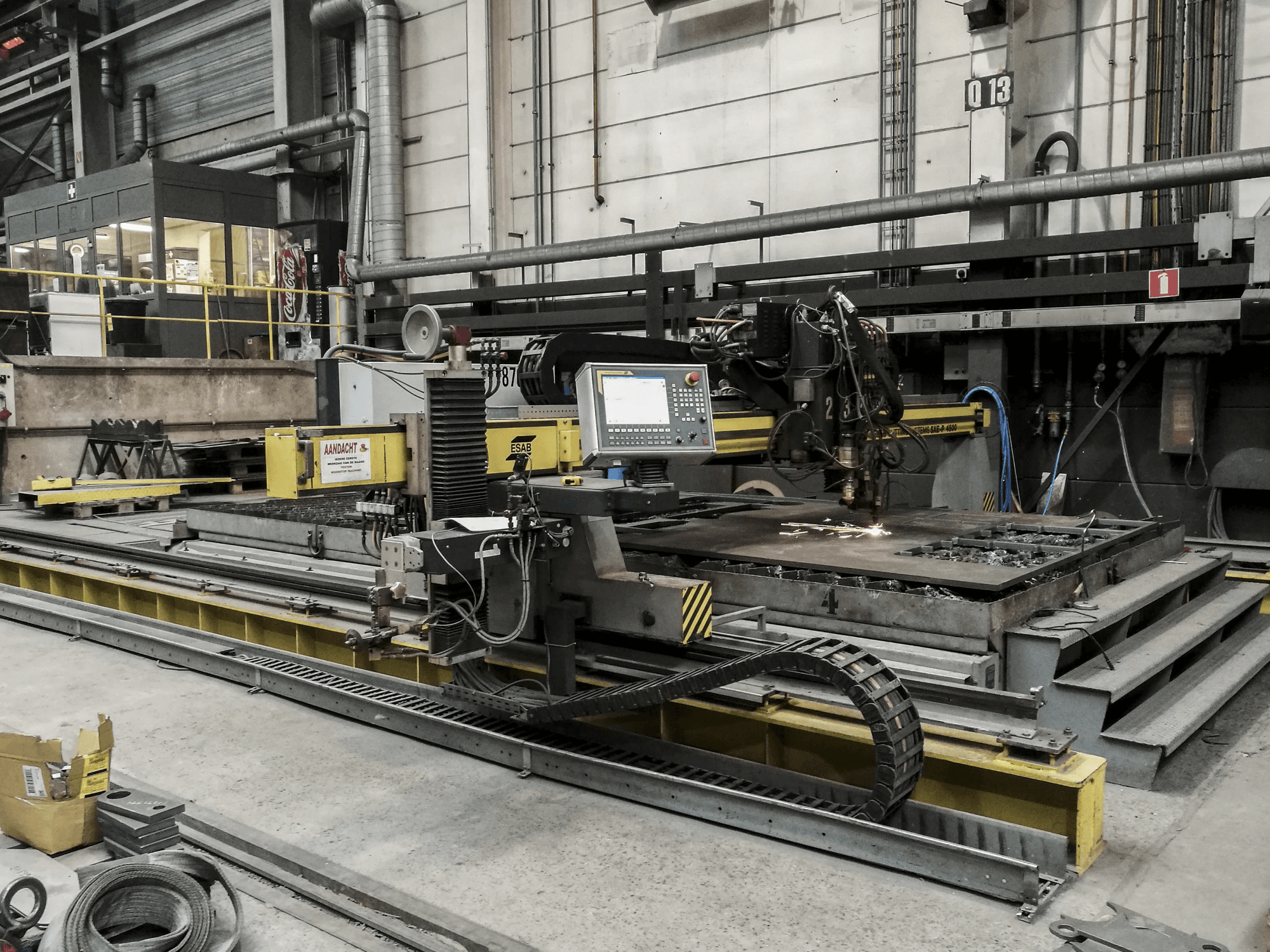 Masinavaade ESAB SUPRAREX SXE-P 4500 paremalt