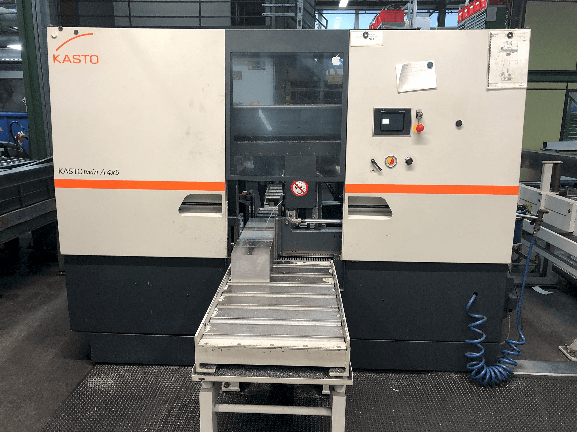 Masina KASTO Twin A4x5 eestvaade