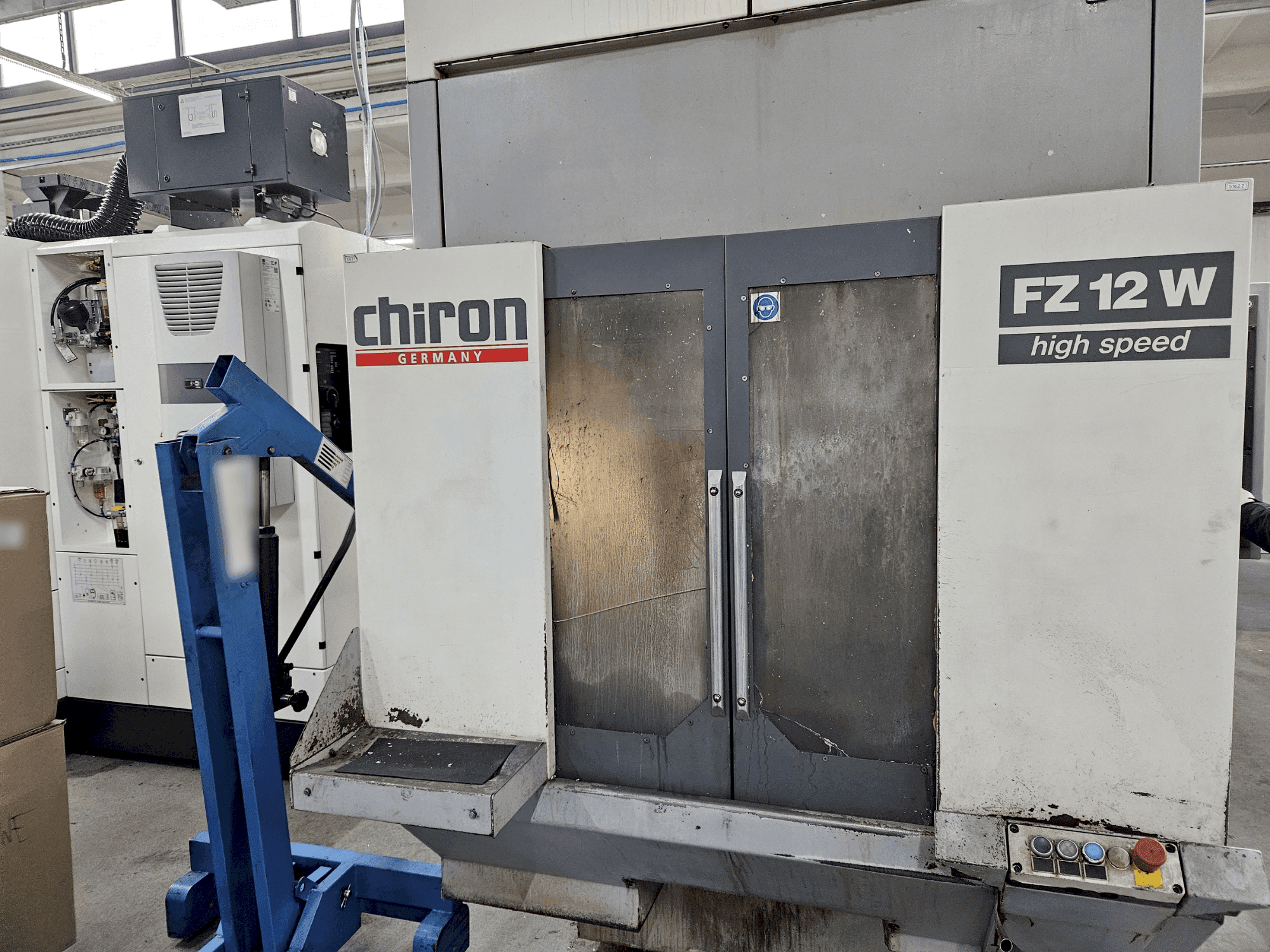 Masina CHIRON FZ12 W eestvaade