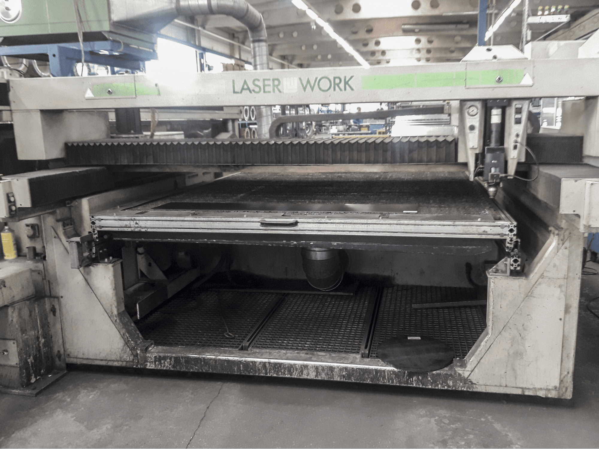 Masina WEGMANN-BAASEL VFA 1750 eestvaade